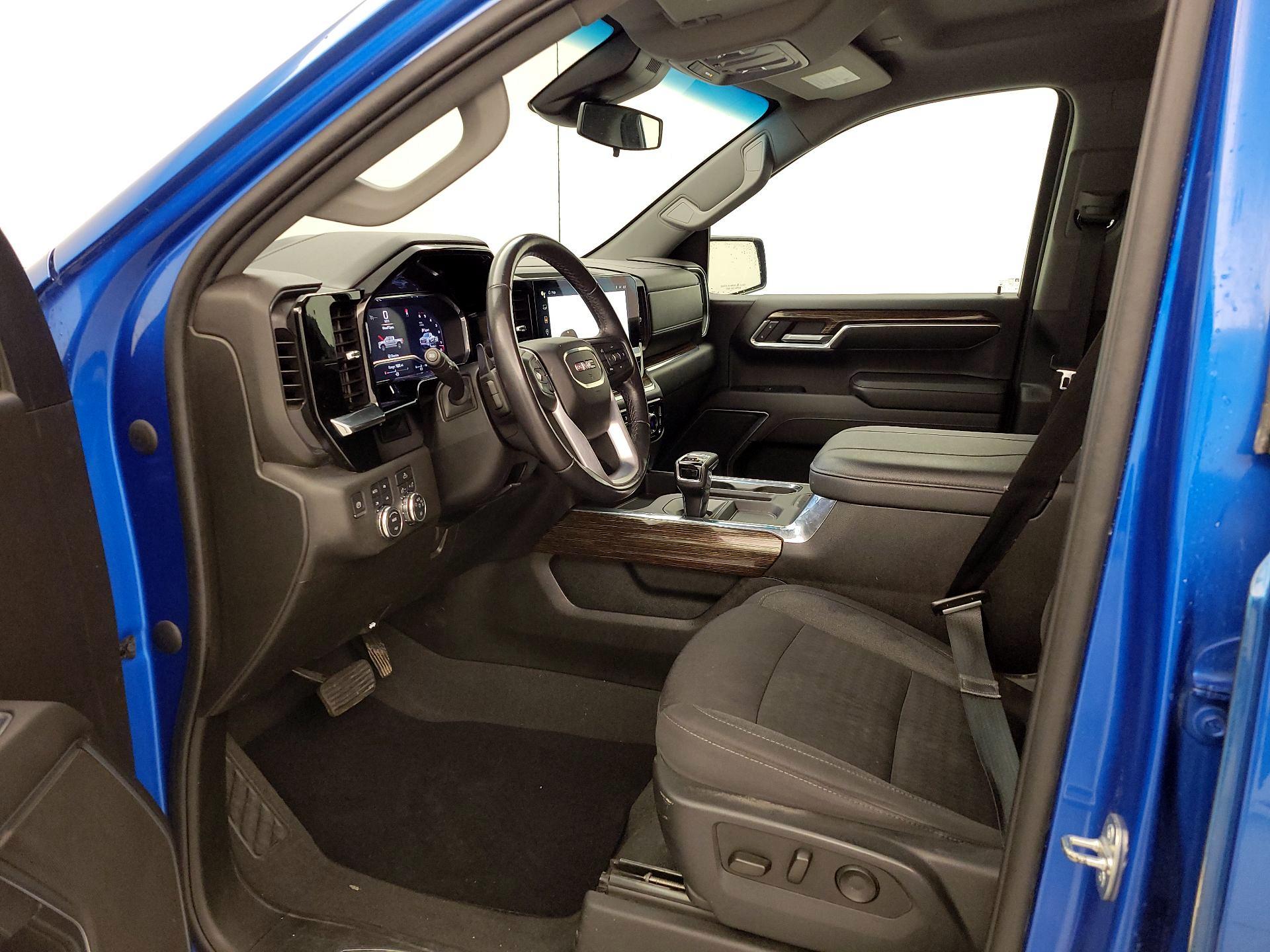 Thumbnail: 2023 GMC Sierra 1500 - 11