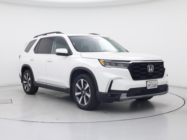 White 2025 Honda Pilot Touring FWD SUV / Crossover Front-Wheel Drive Automatic