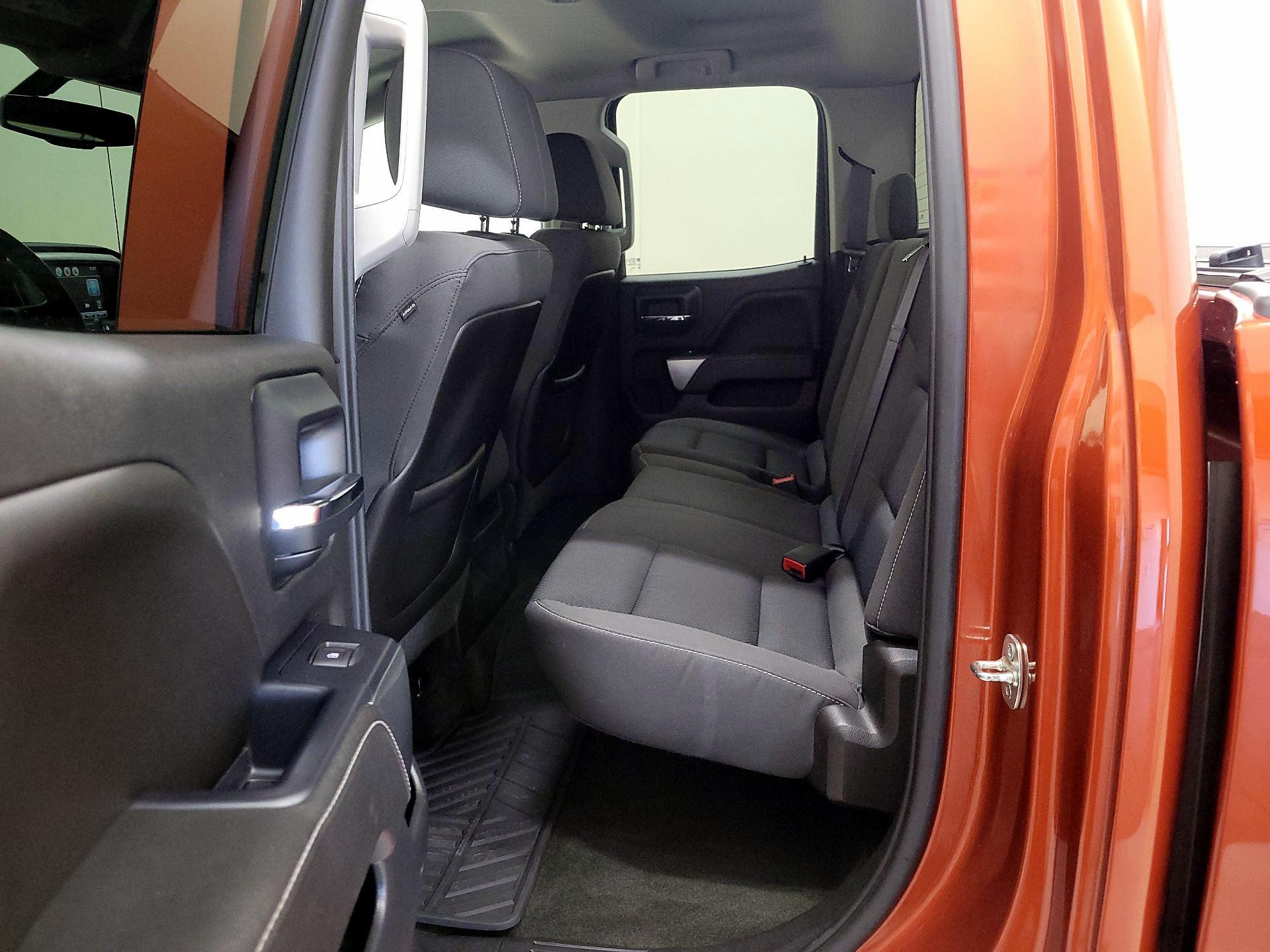 Thumbnail: 2015 Chevrolet Silverado 1500 - 19