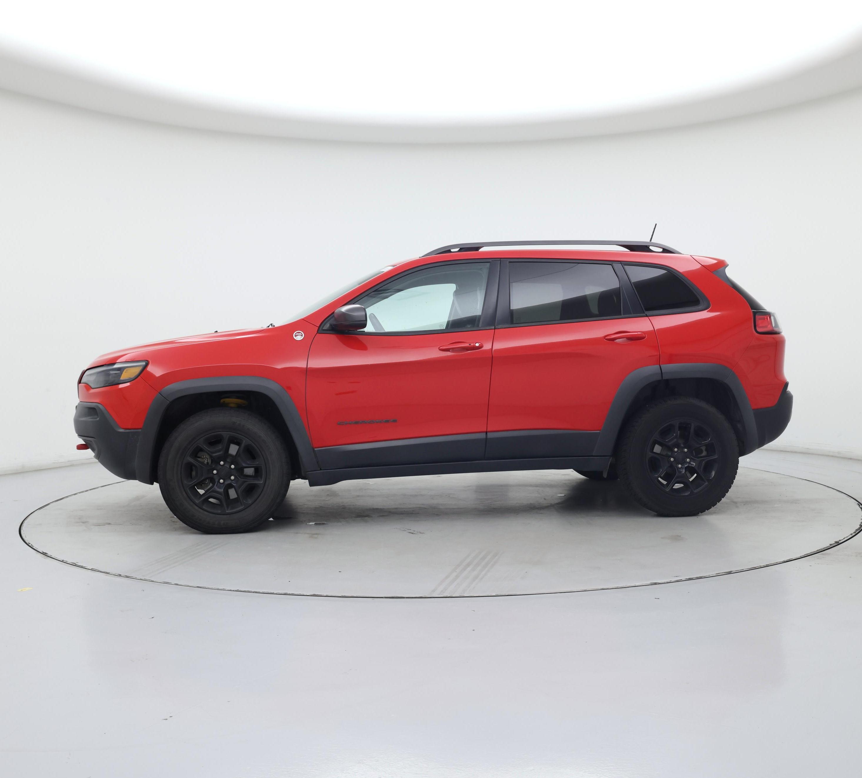 Thumbnail: 2019 Jeep Cherokee - 3