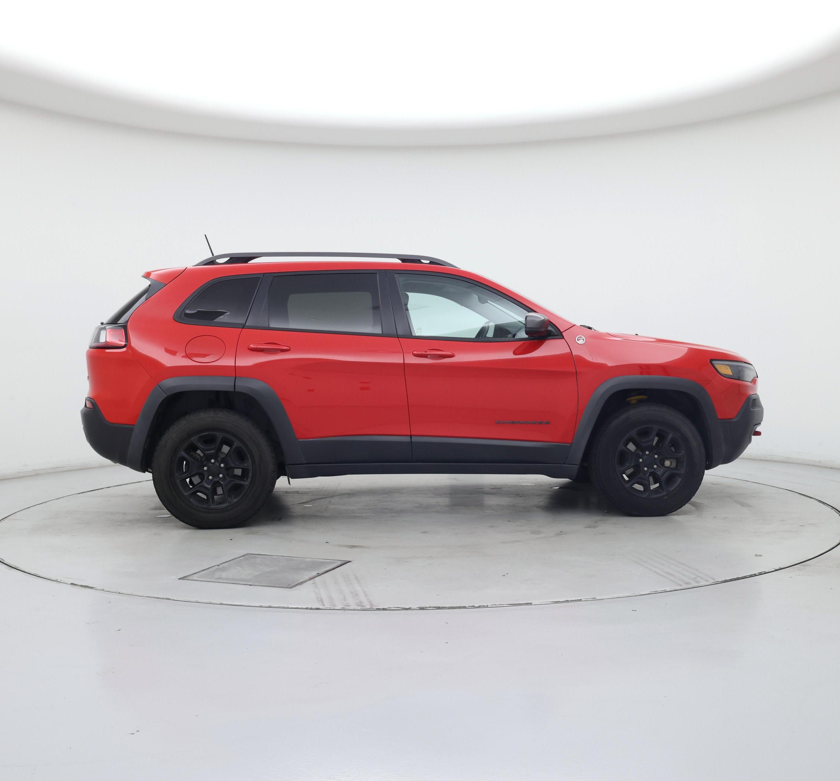 Thumbnail: 2019 Jeep Cherokee - 7