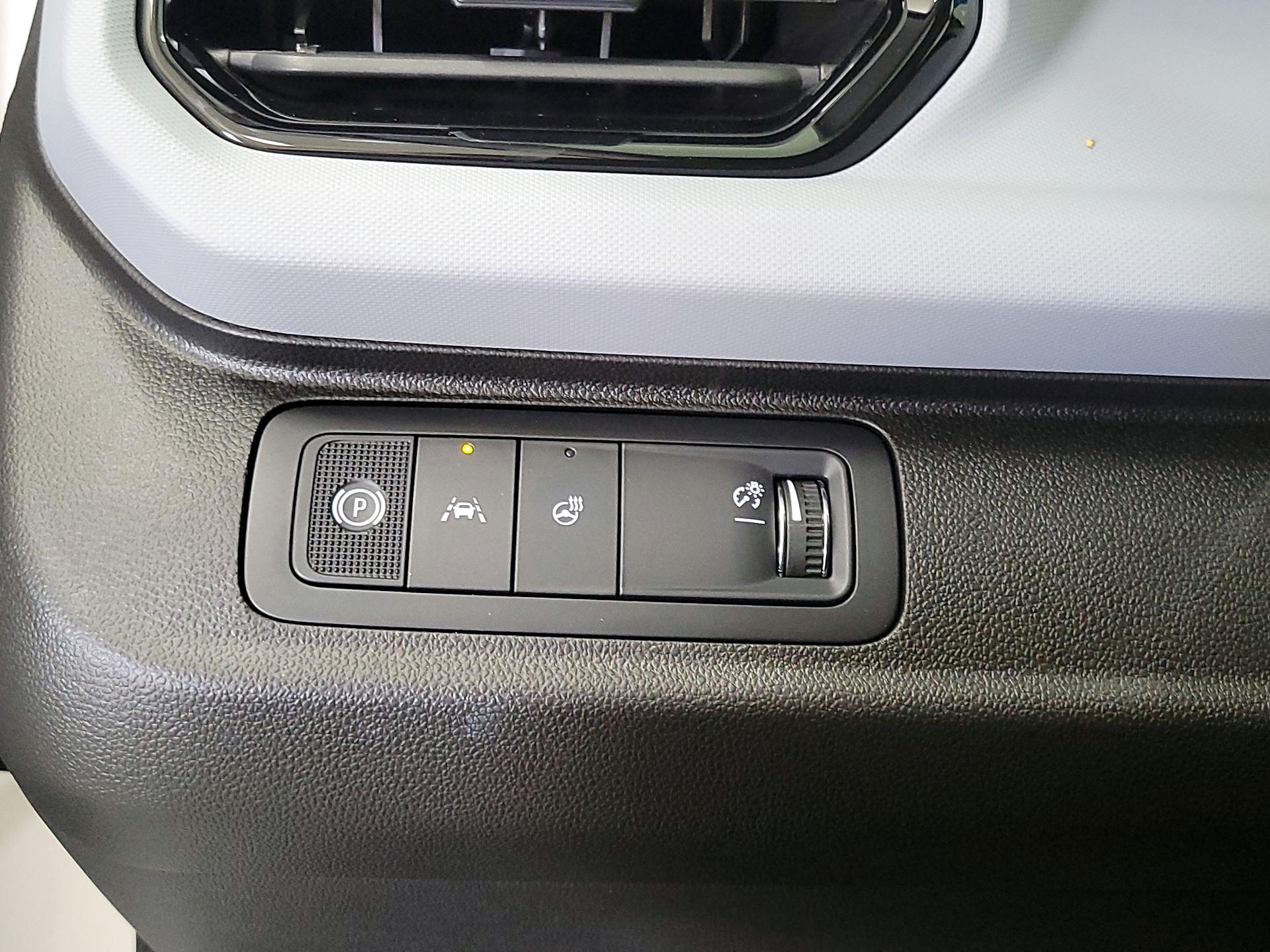 Thumbnail: 2027 Chevrolet Bolt EV - 13