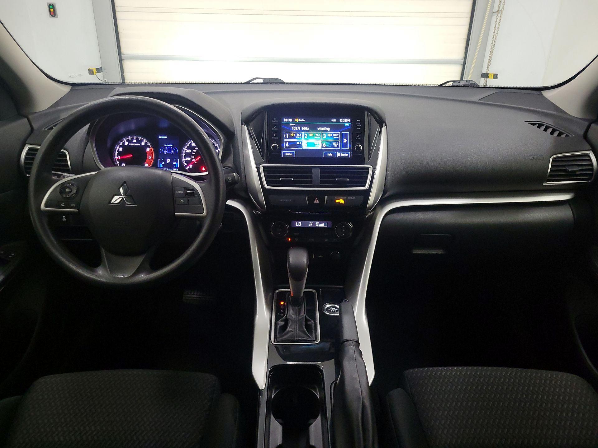 Thumbnail: 2019 Mitsubishi Eclipse Cross - 9