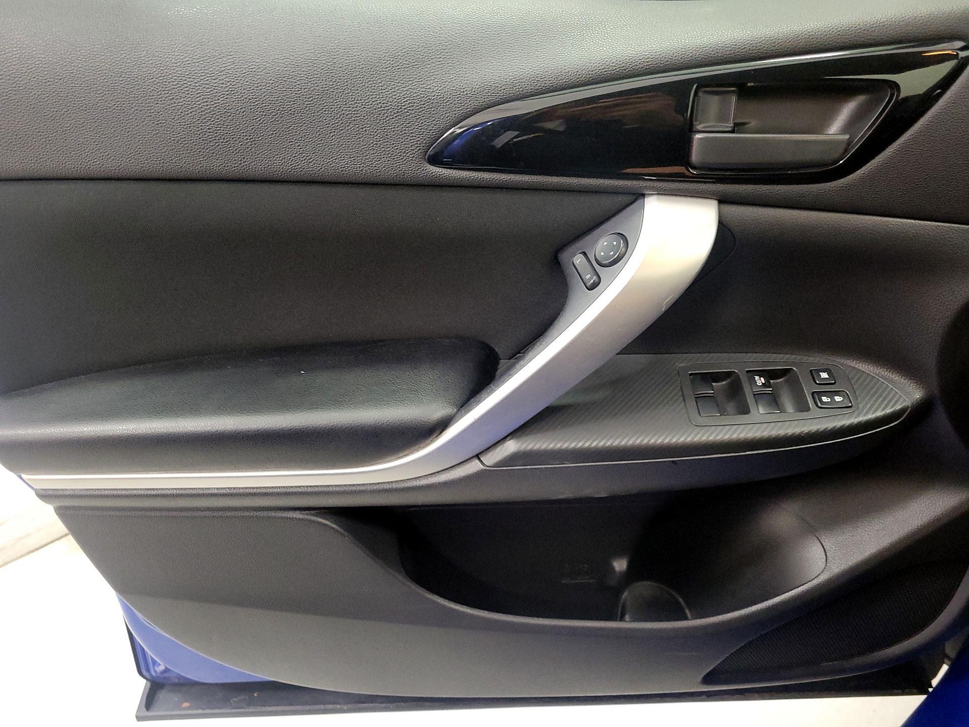 Thumbnail: 2019 Mitsubishi Eclipse Cross - 12