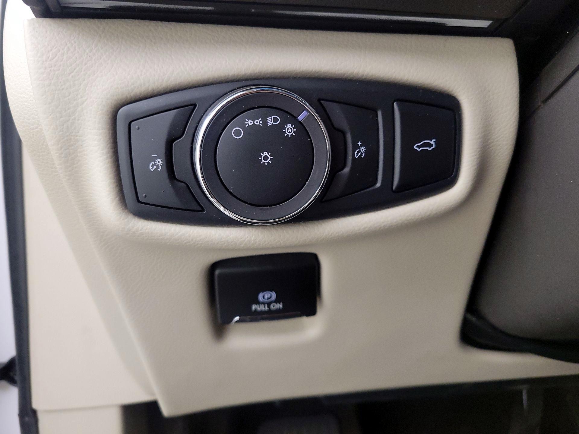 Thumbnail: 2018 Lincoln MKZ - 13