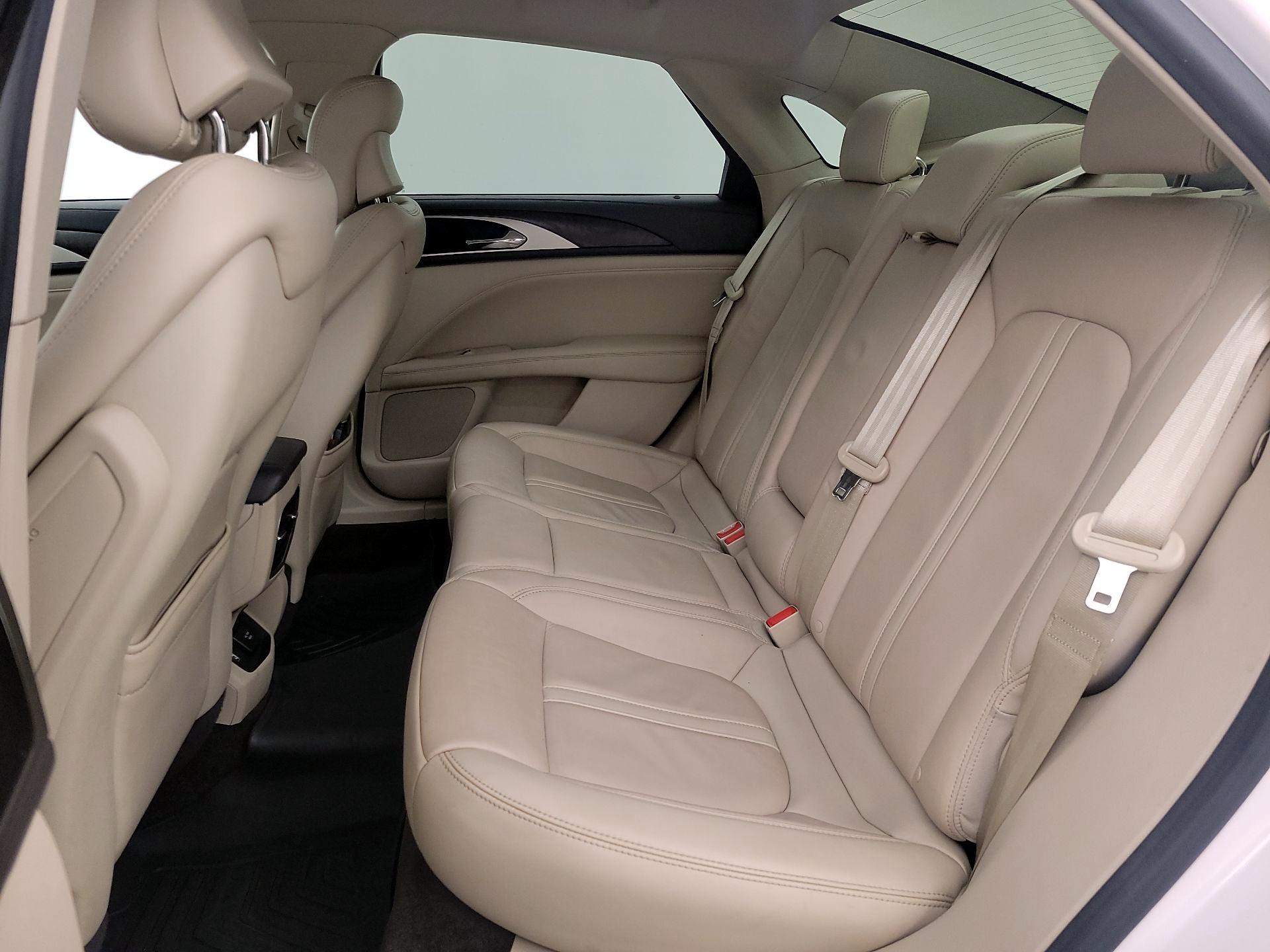 Thumbnail: 2018 Lincoln MKZ - 19