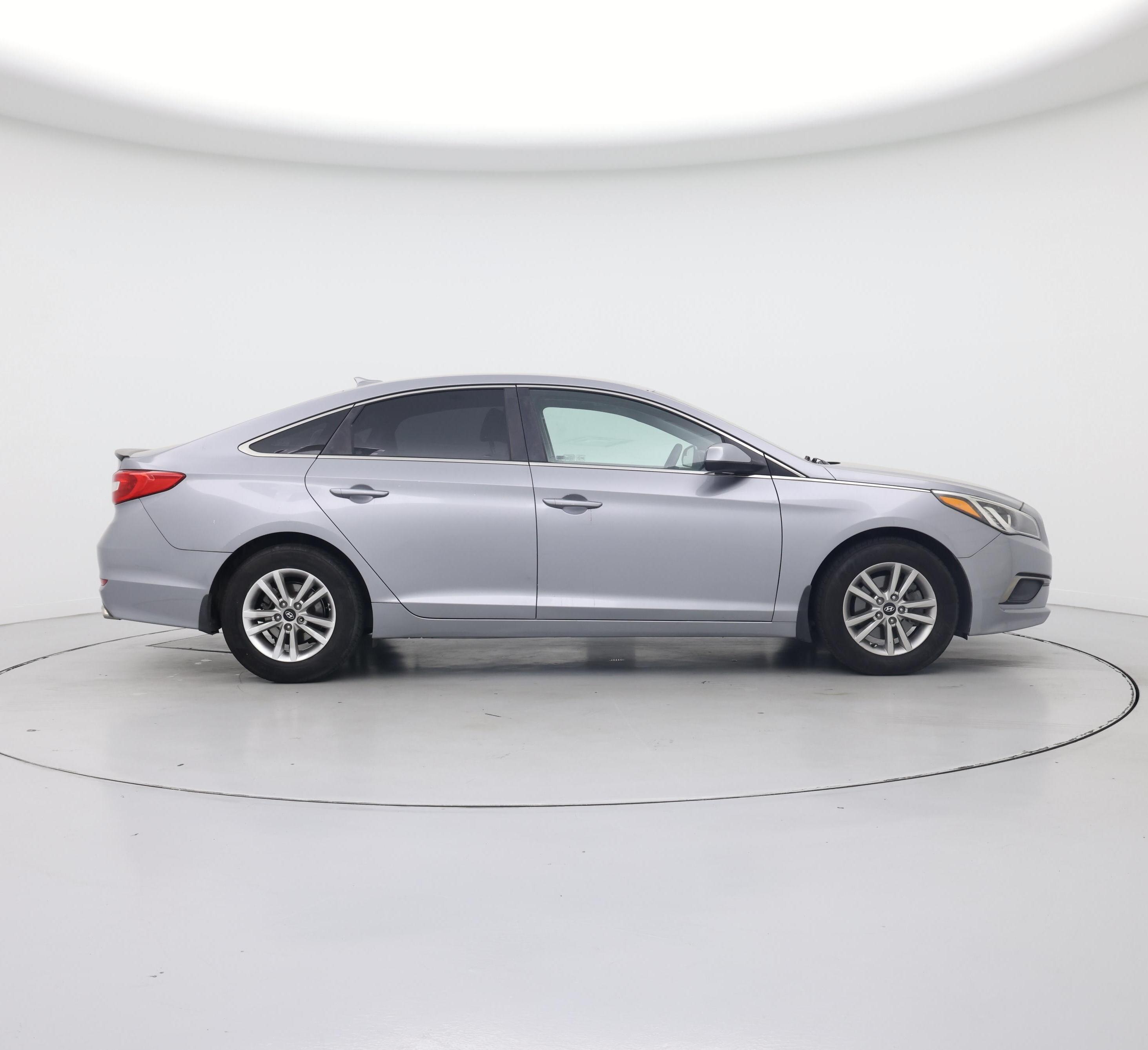 Thumbnail: 2016 Hyundai Sonata - 7