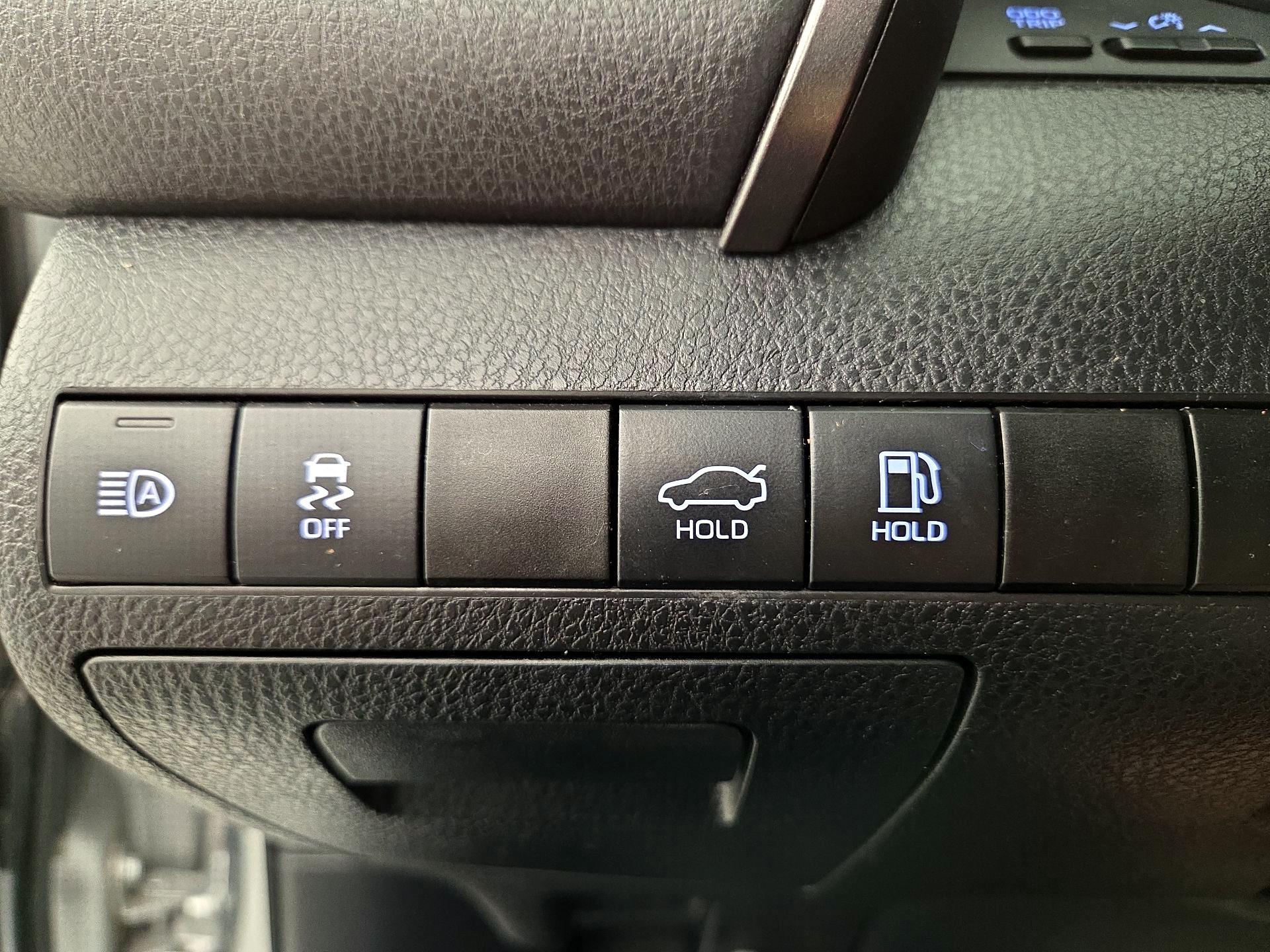 Thumbnail: 2020 Toyota Camry - 13