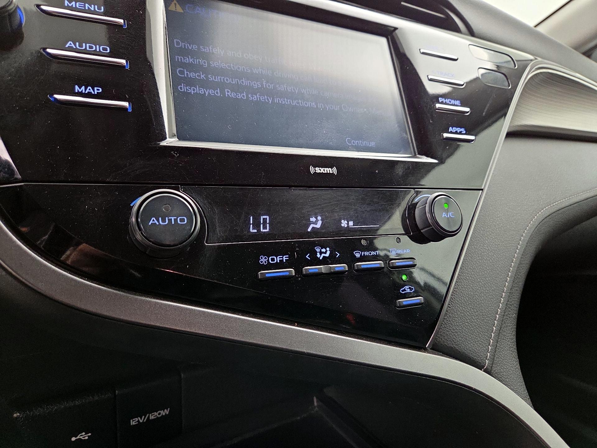 Thumbnail: 2020 Toyota Camry - 16