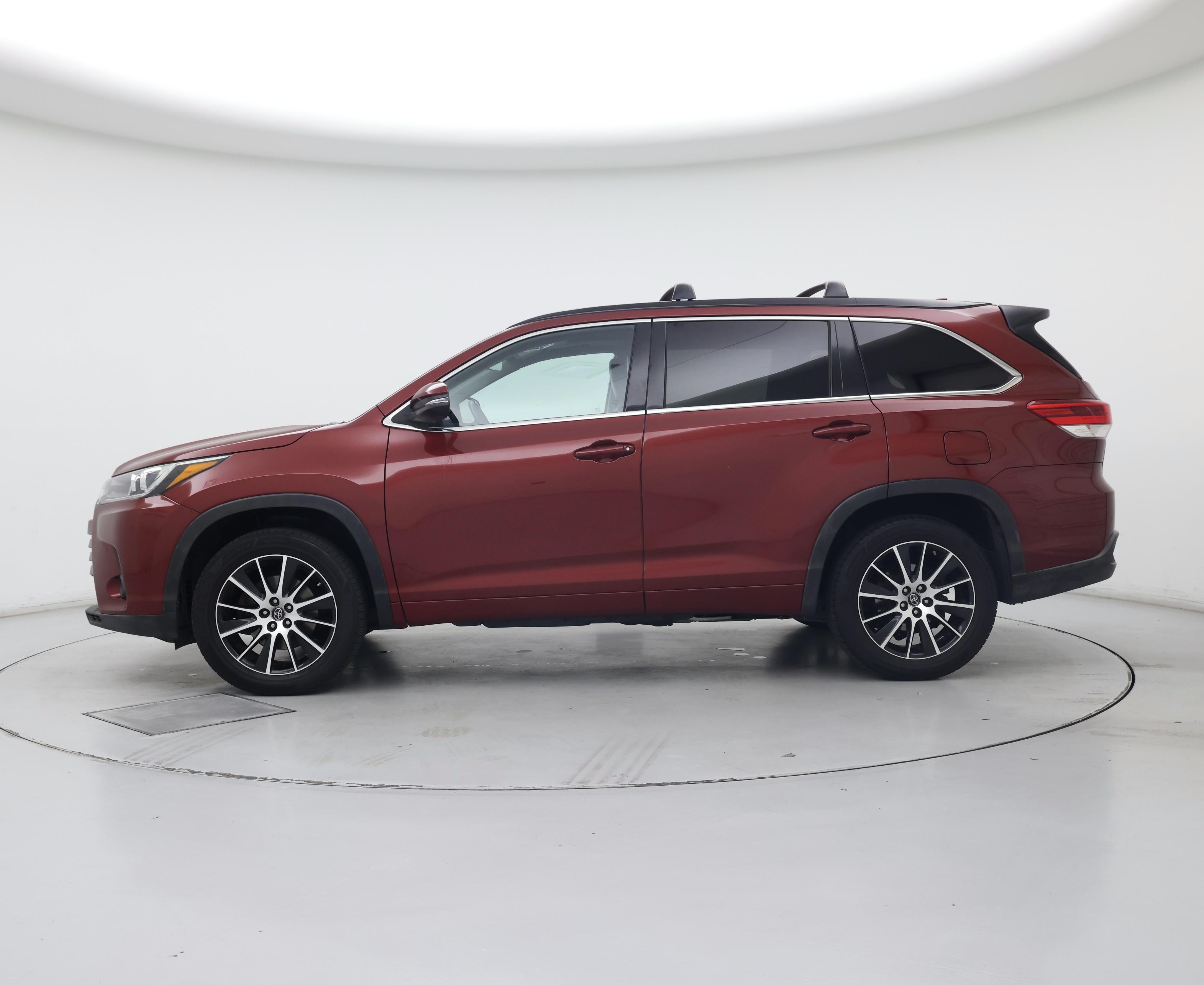 Thumbnail: 2018 Toyota Highlander - 3
