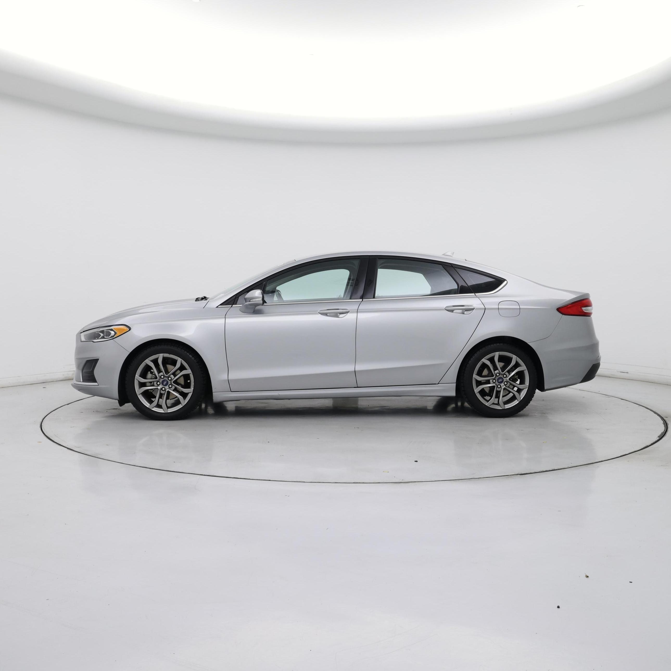 Thumbnail: 2020 Ford Fusion - 3