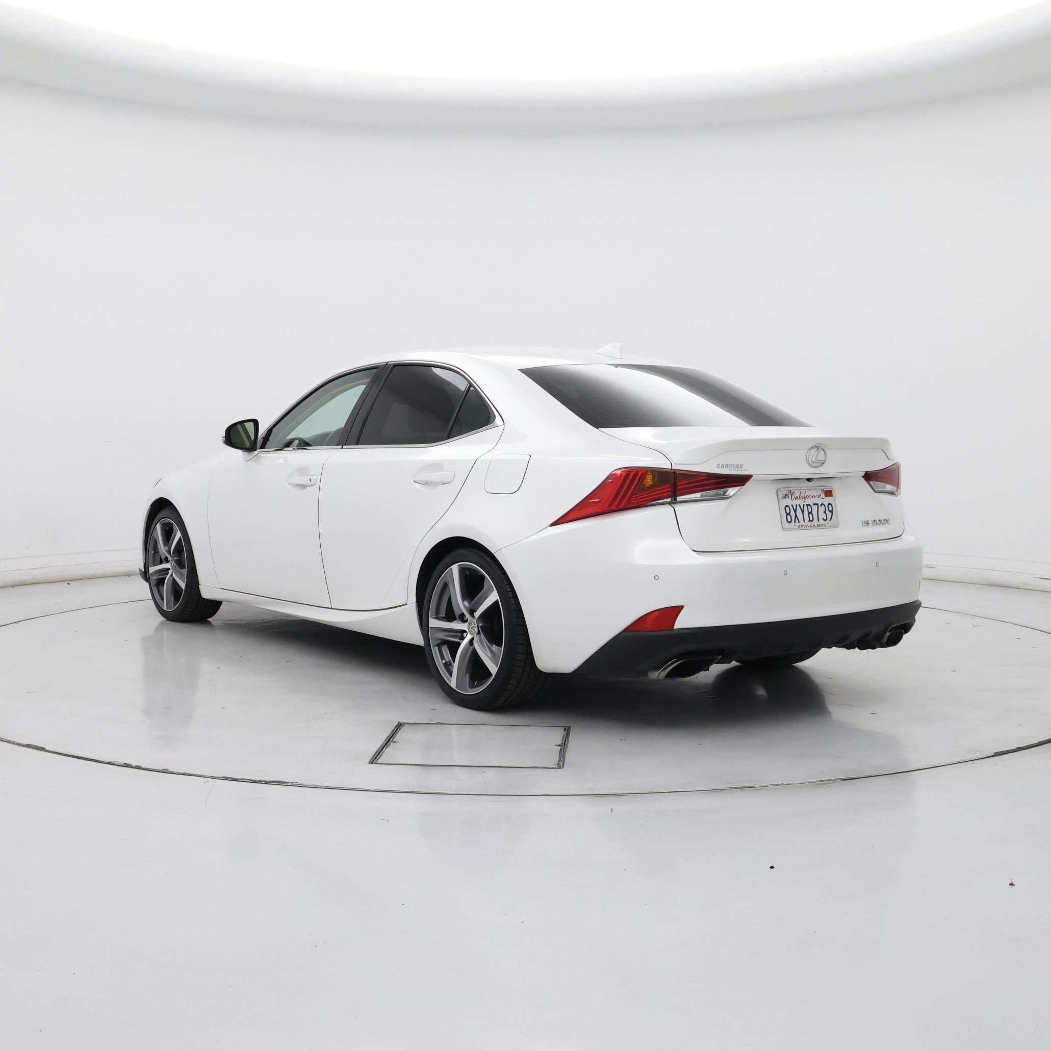 Thumbnail: 2017 Lexus IS - 2