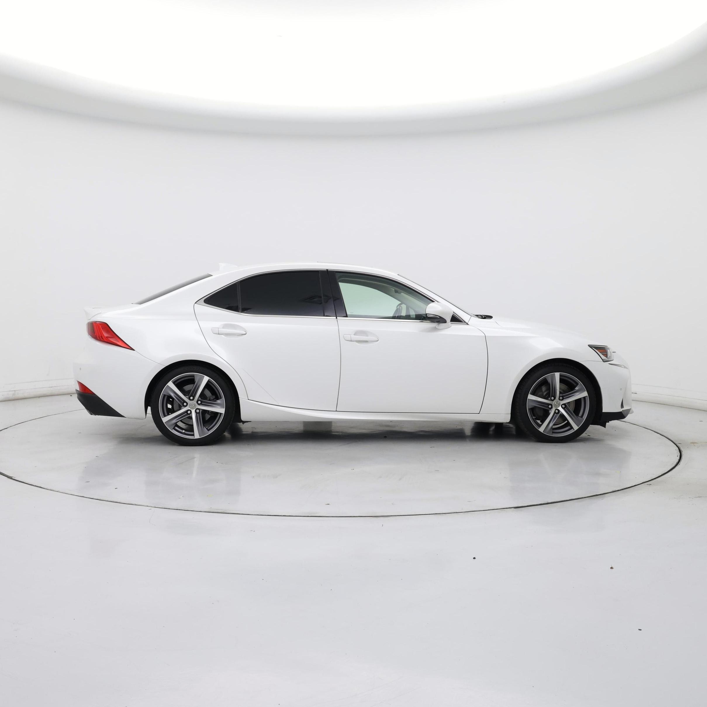 Thumbnail: 2017 Lexus IS - 7