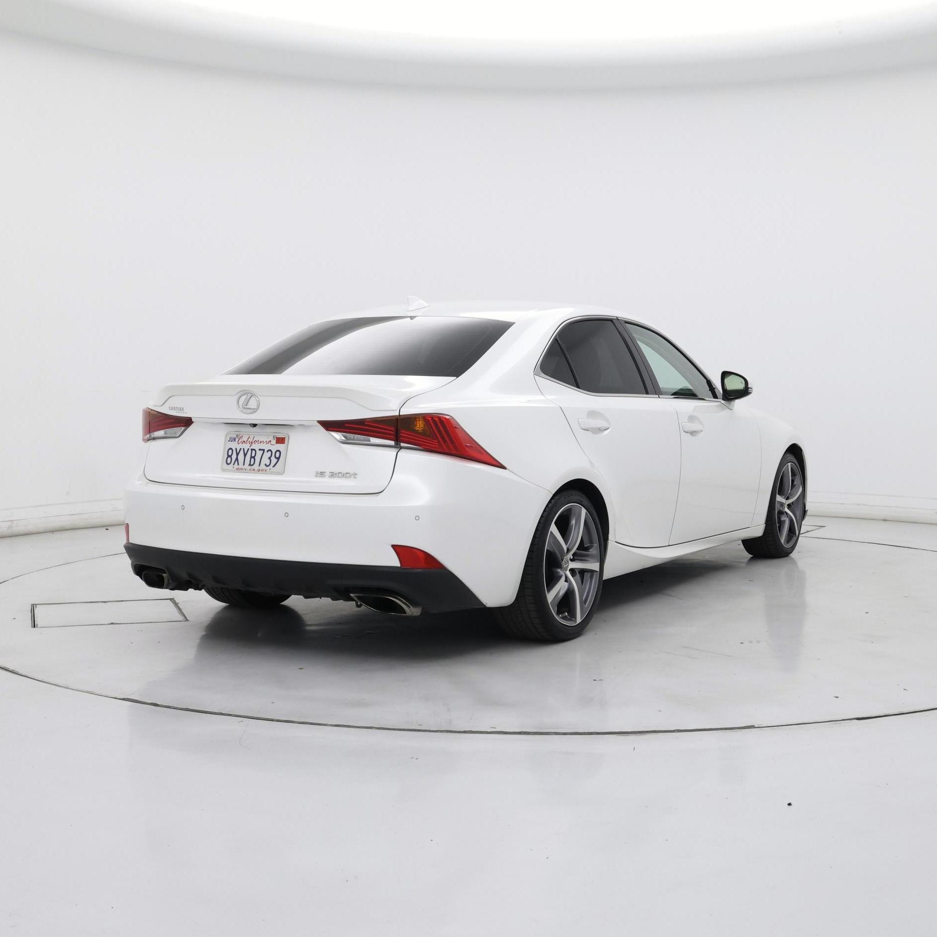 Thumbnail: 2017 Lexus IS - 8