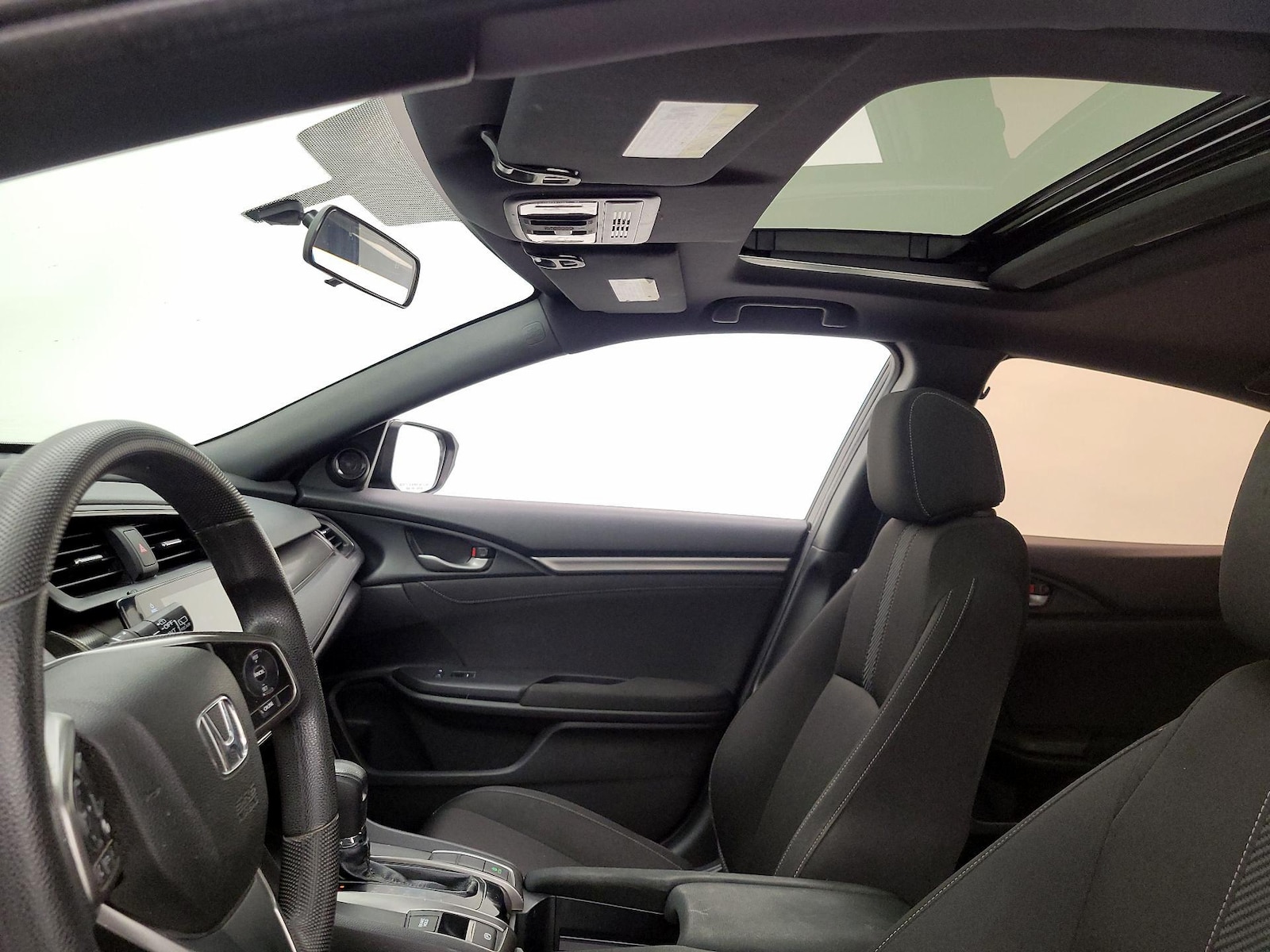 2018 Honda Civic Hatchback EX - Photo 19