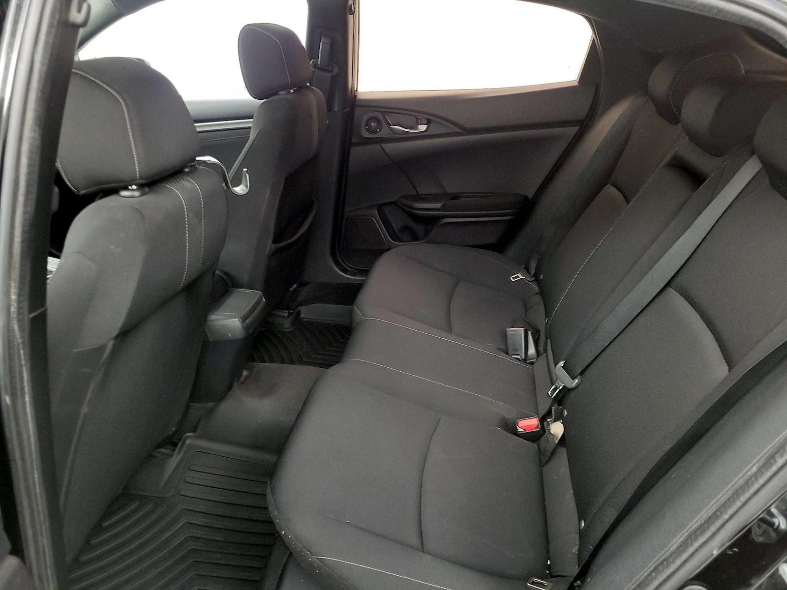 2018 Honda Civic Hatchback EX - Photo 20
