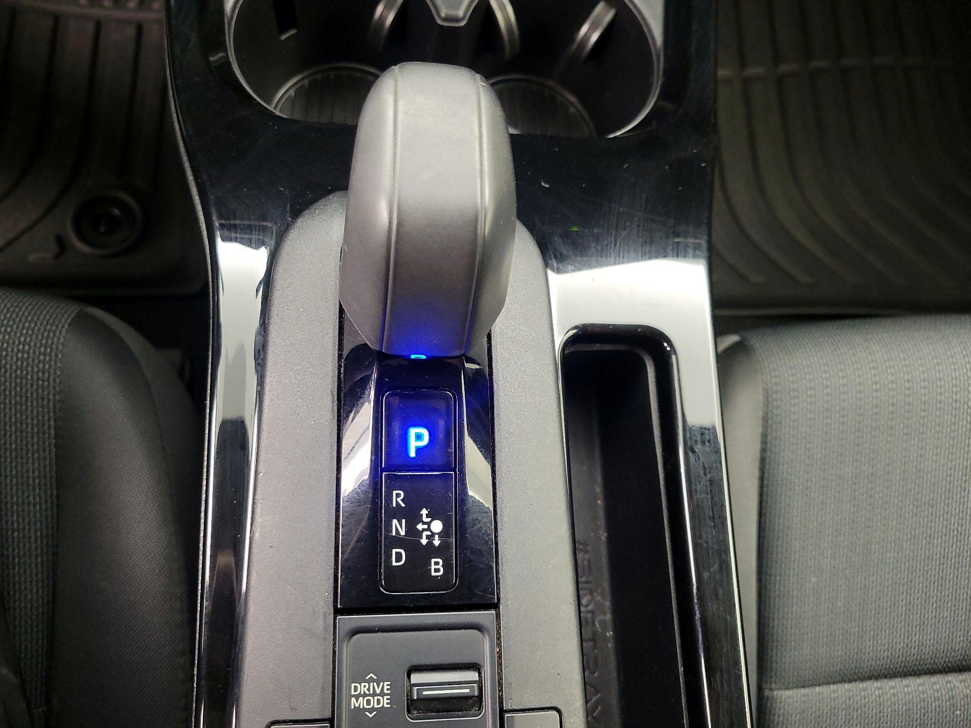 Thumbnail: 2023 Toyota Prius - 17