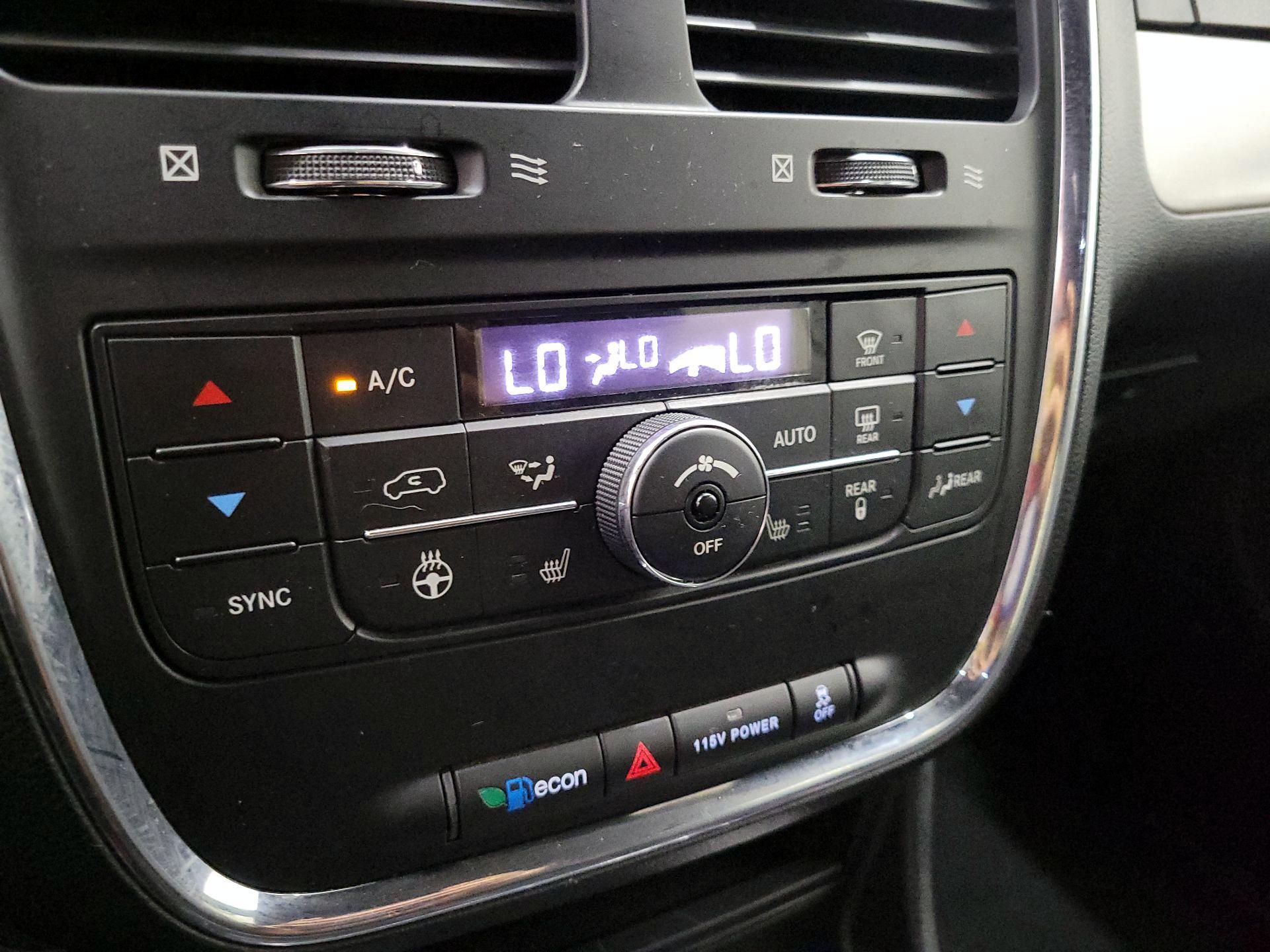 Thumbnail: 2019 Dodge Grand Caravan - 16