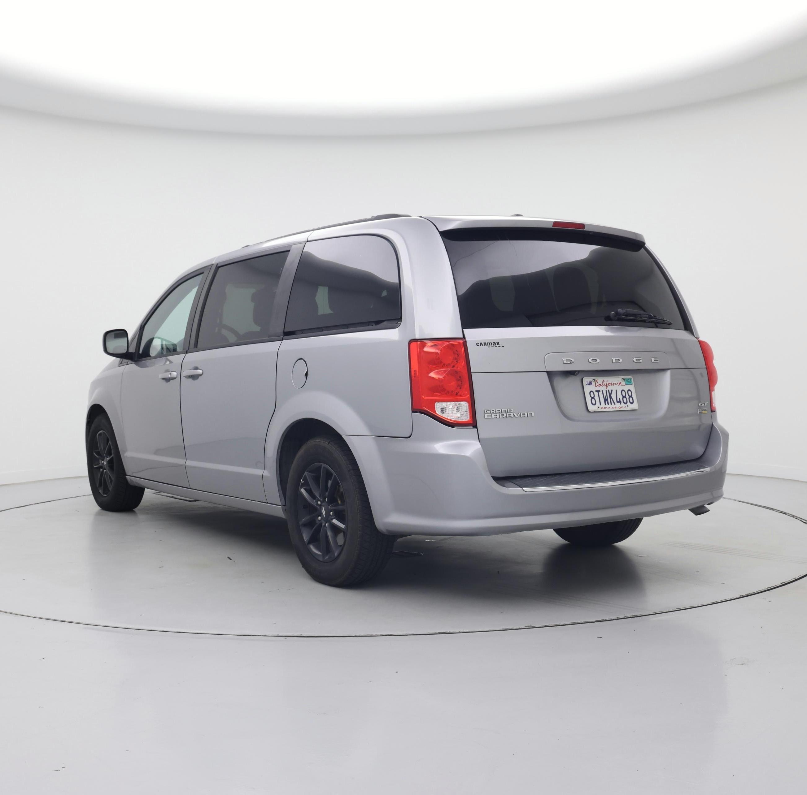 Thumbnail: 2019 Dodge Grand Caravan - 2