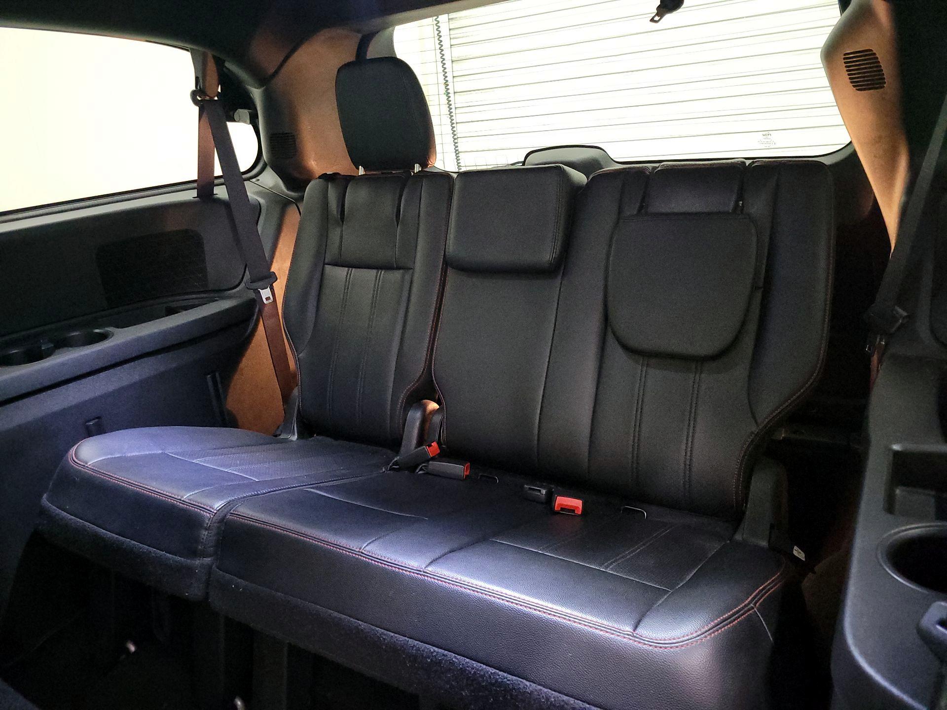 Thumbnail: 2019 Dodge Grand Caravan - 20
