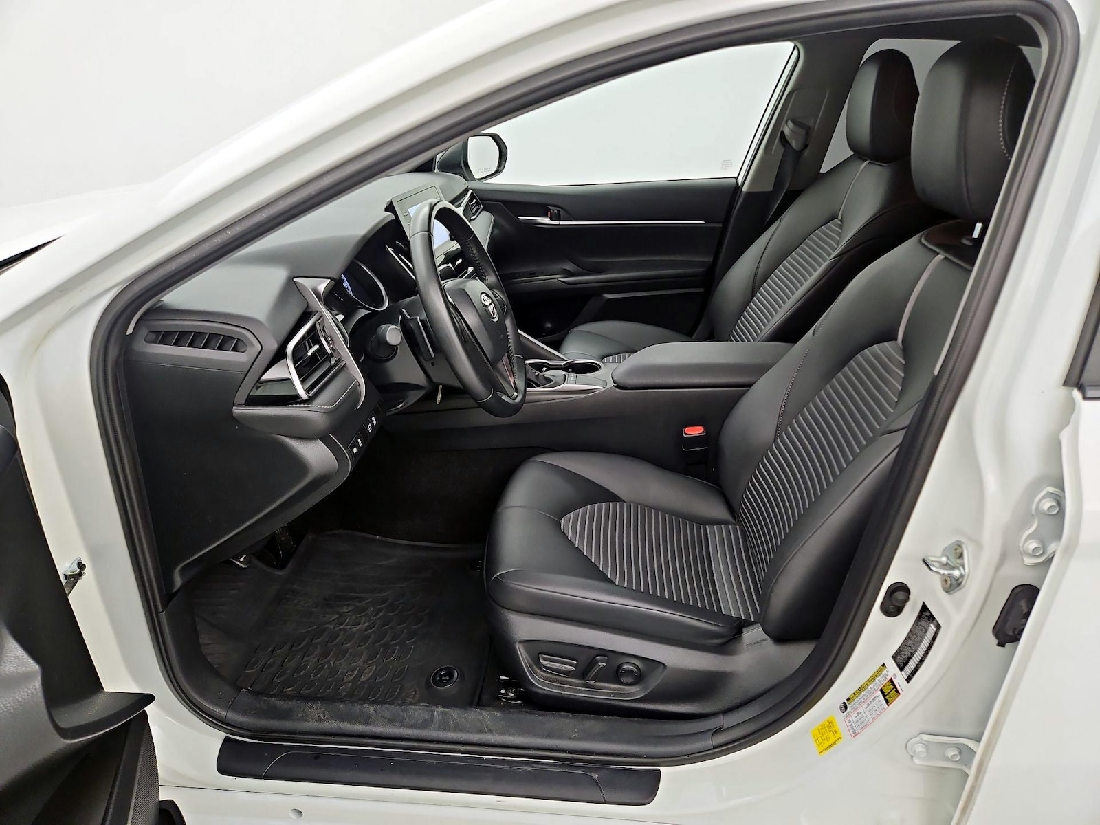 Power Seat(s) & Side Airbags