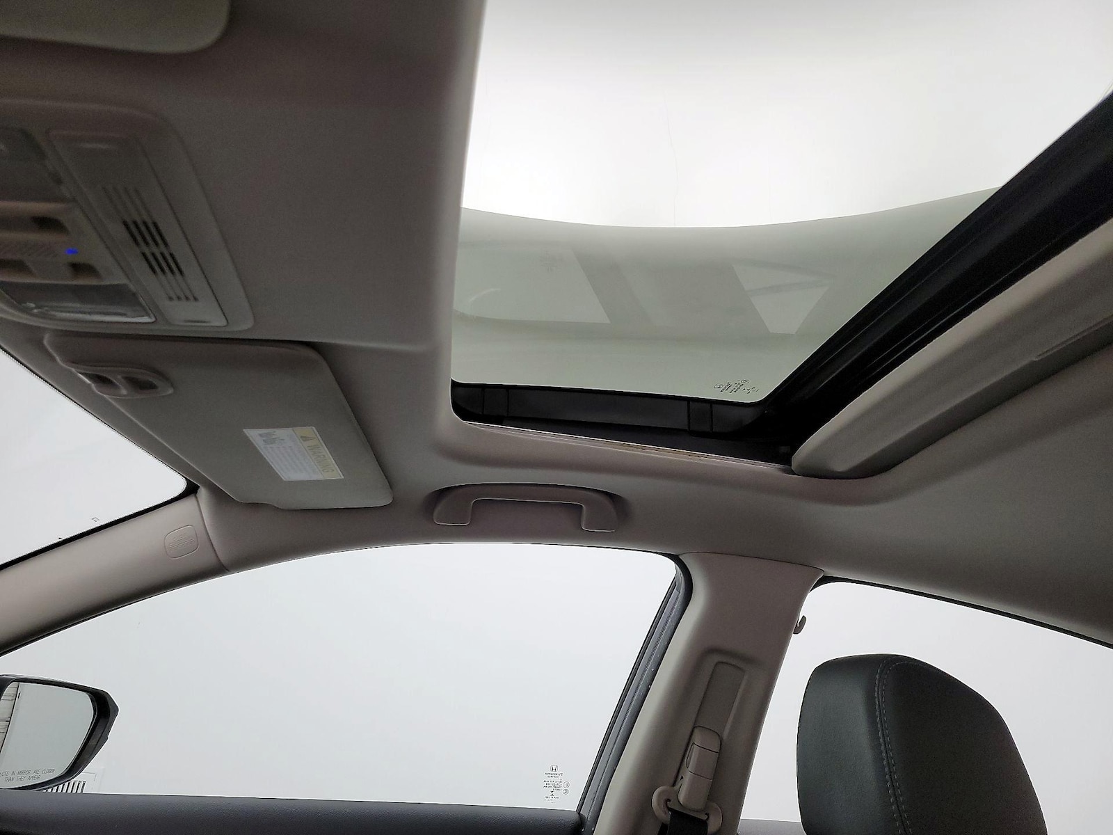 Sunroof(s) & Overhead Airbags