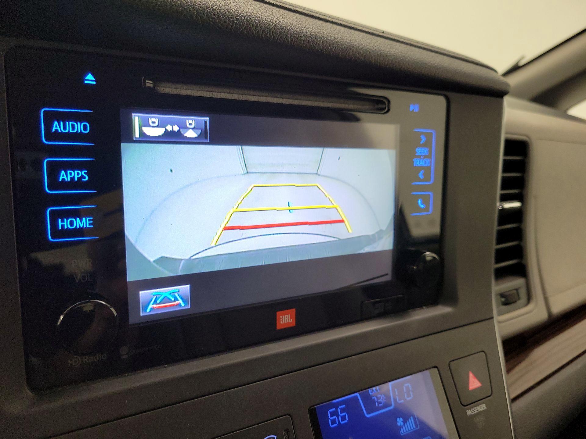 Thumbnail: 2015 Toyota Sienna - 15