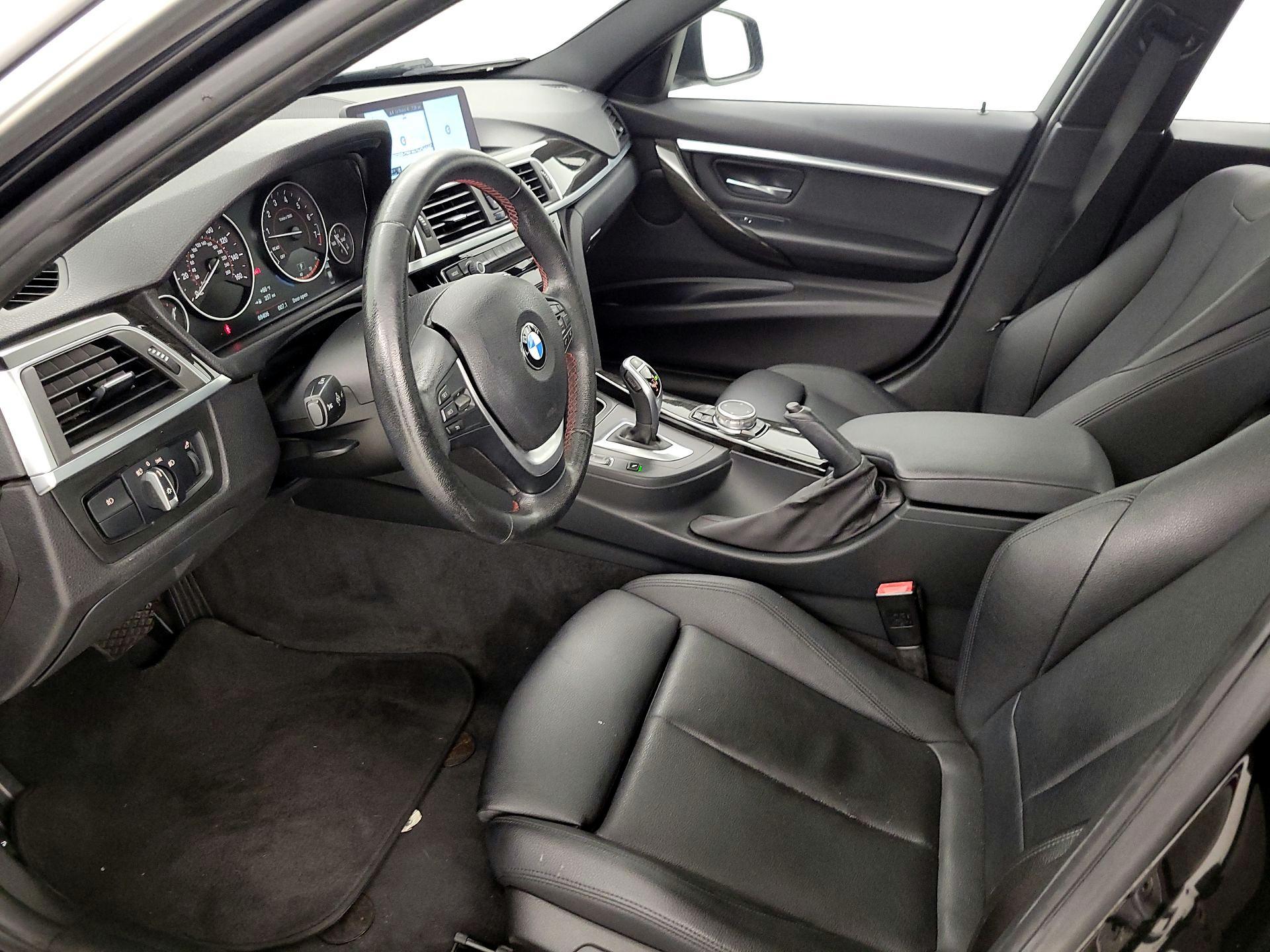 Thumbnail: 2017 BMW 3 Series - 11