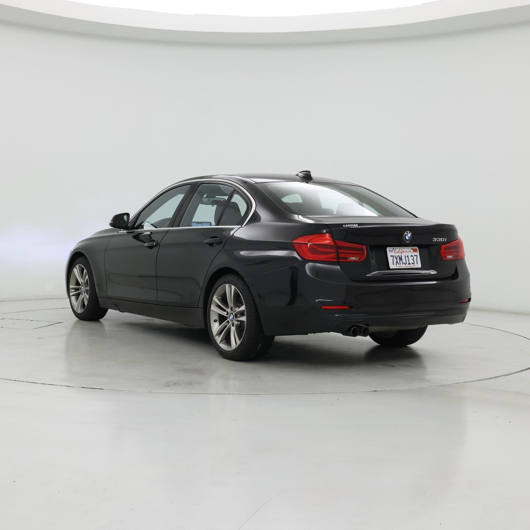 Thumbnail: 2017 BMW 3 Series - 2