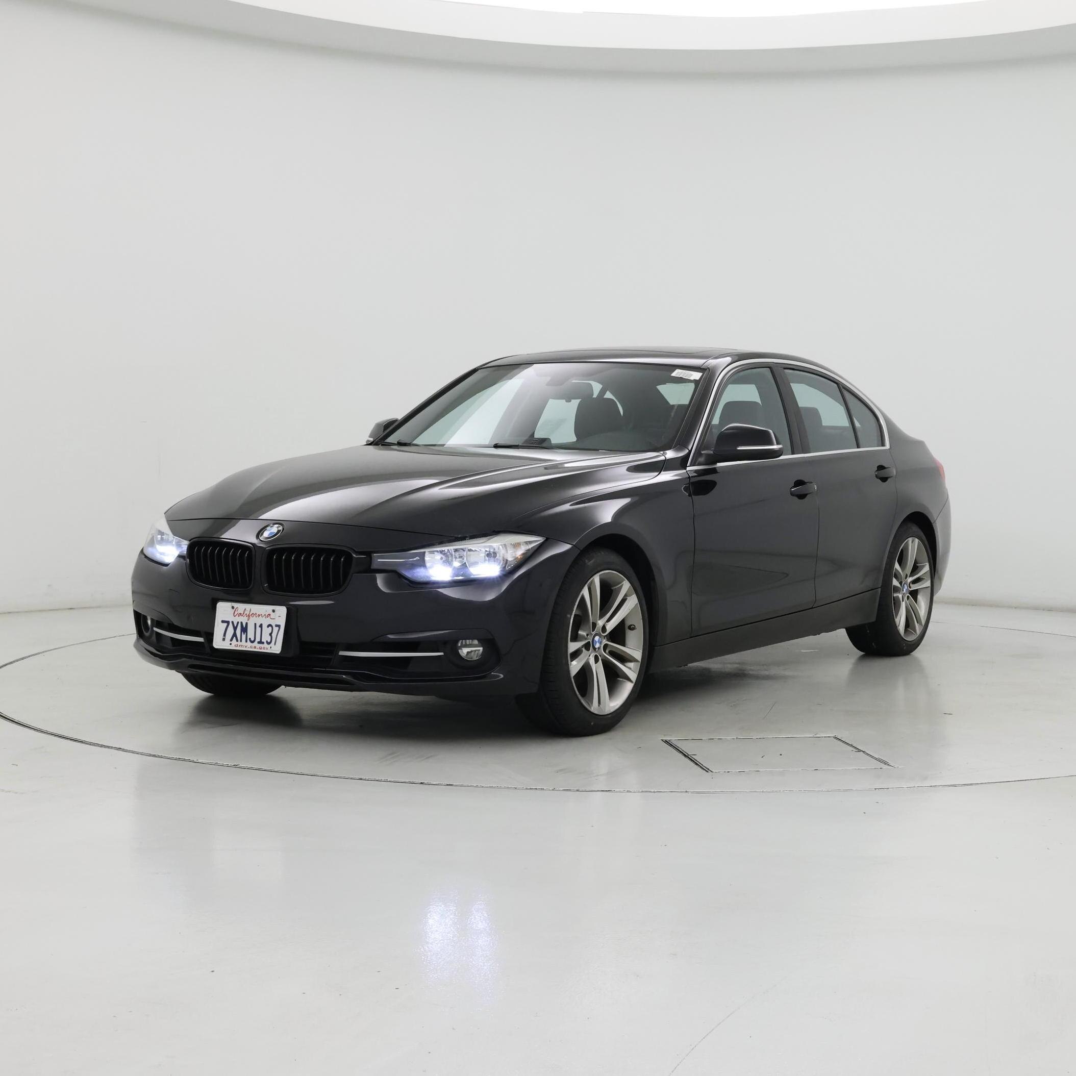 Thumbnail: 2017 BMW 3 Series - 4