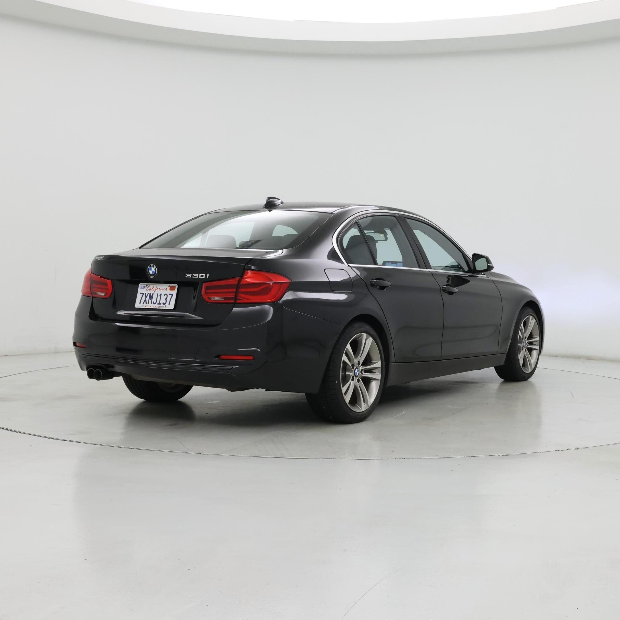 Thumbnail: 2017 BMW 3 Series - 8