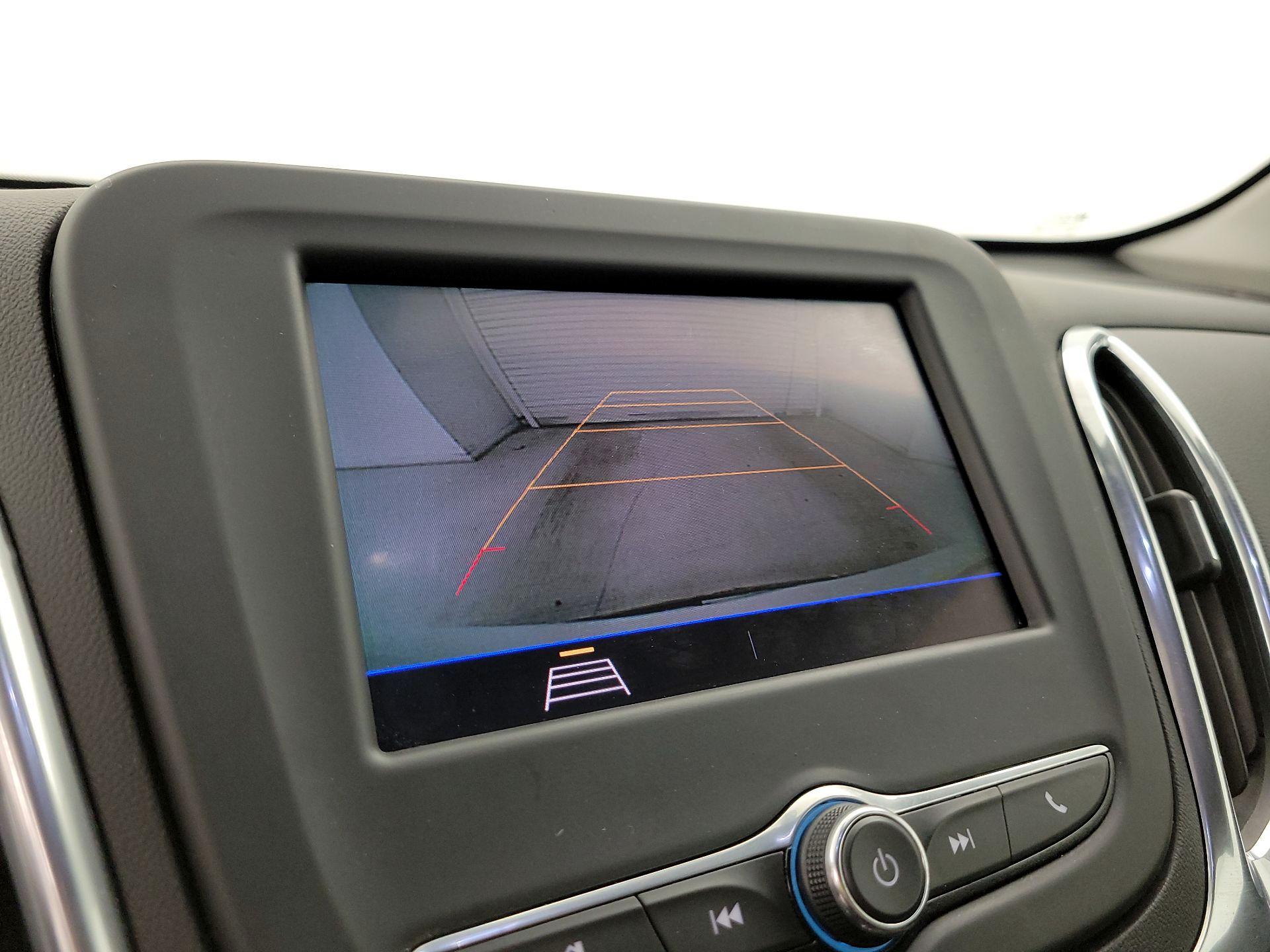 Thumbnail: 2021 Chevrolet Equinox - 14
