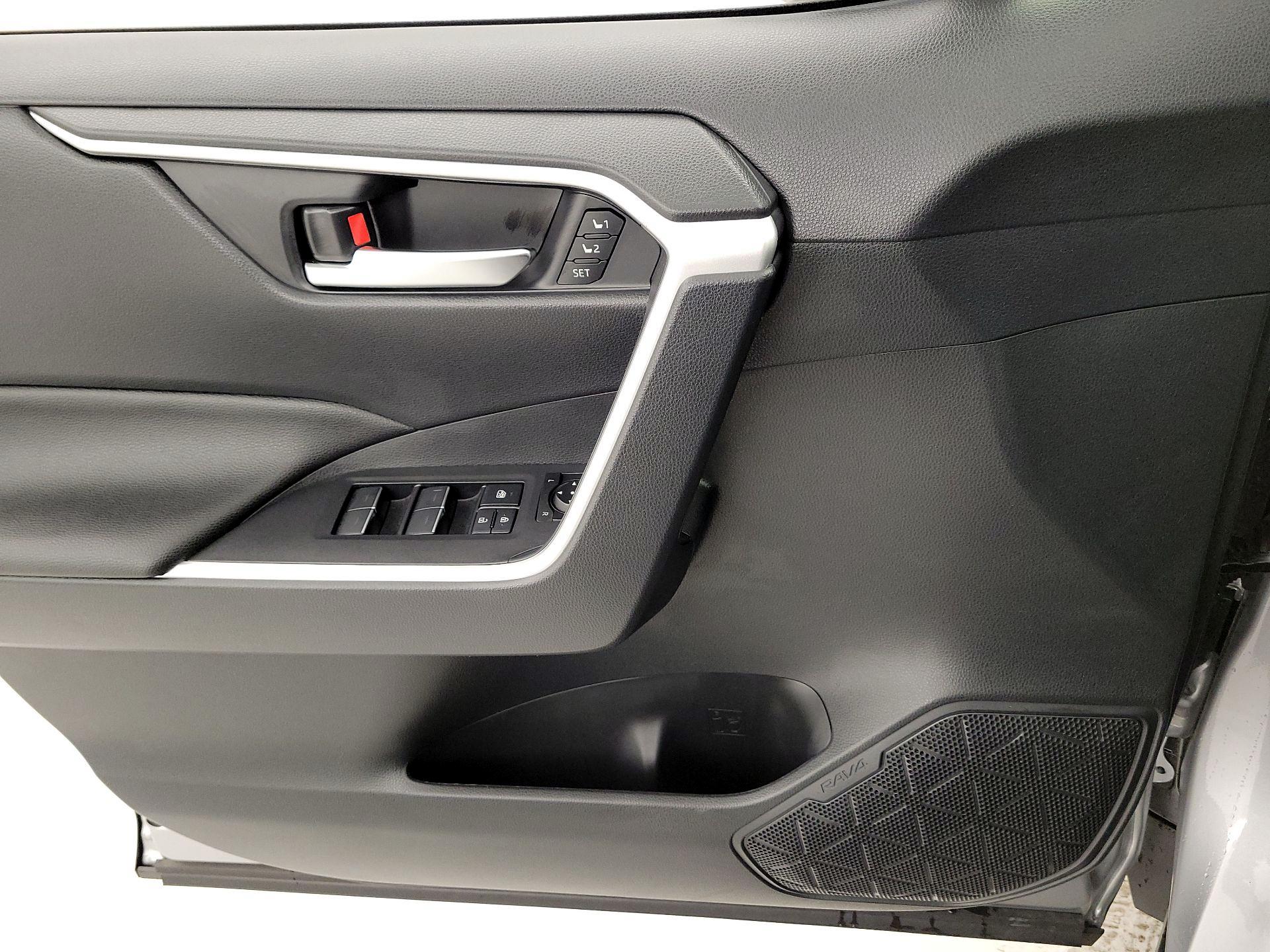 Thumbnail: 2024 Toyota RAV4 - 12