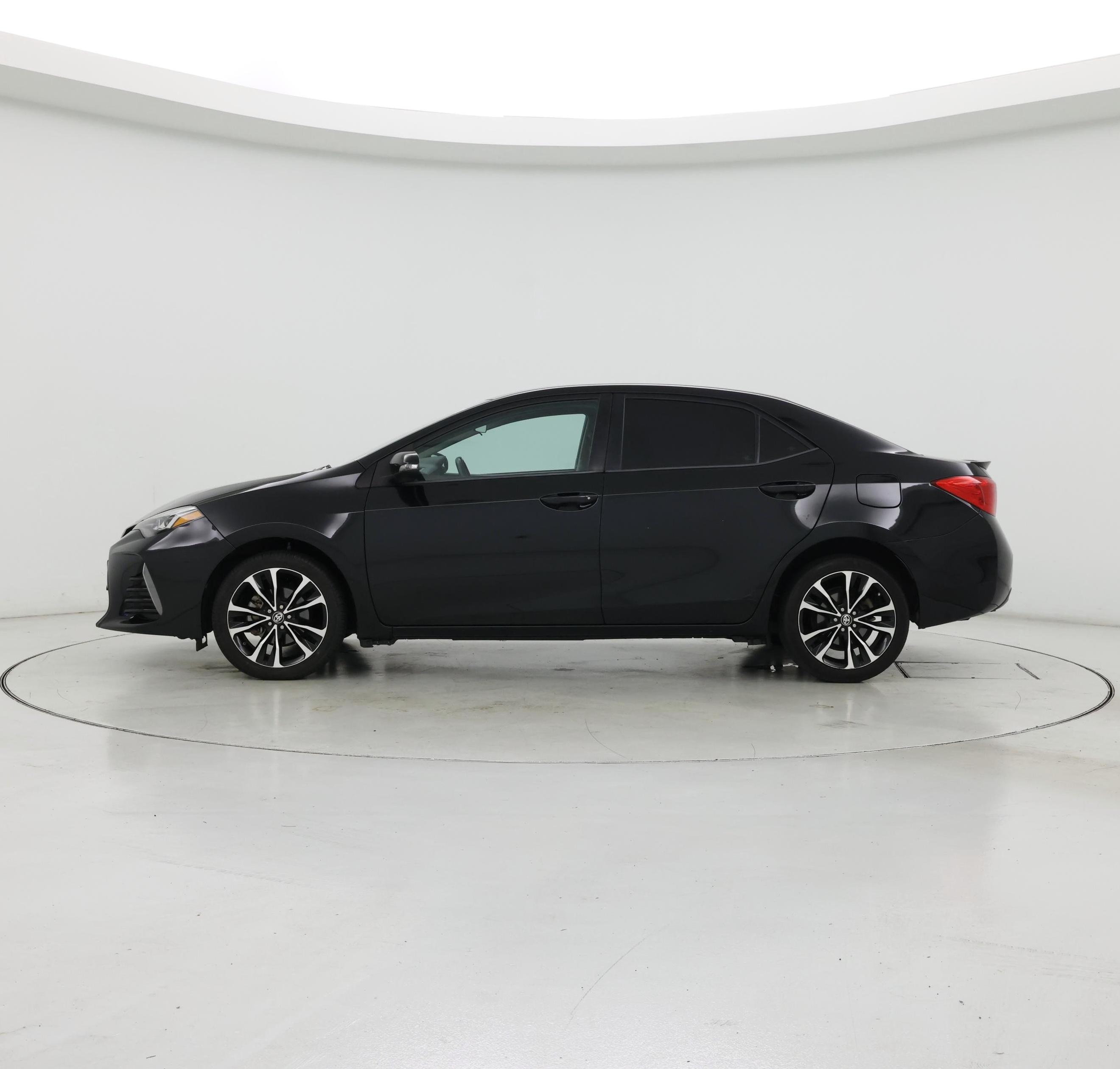 Thumbnail: 2019 Toyota Corolla - 3