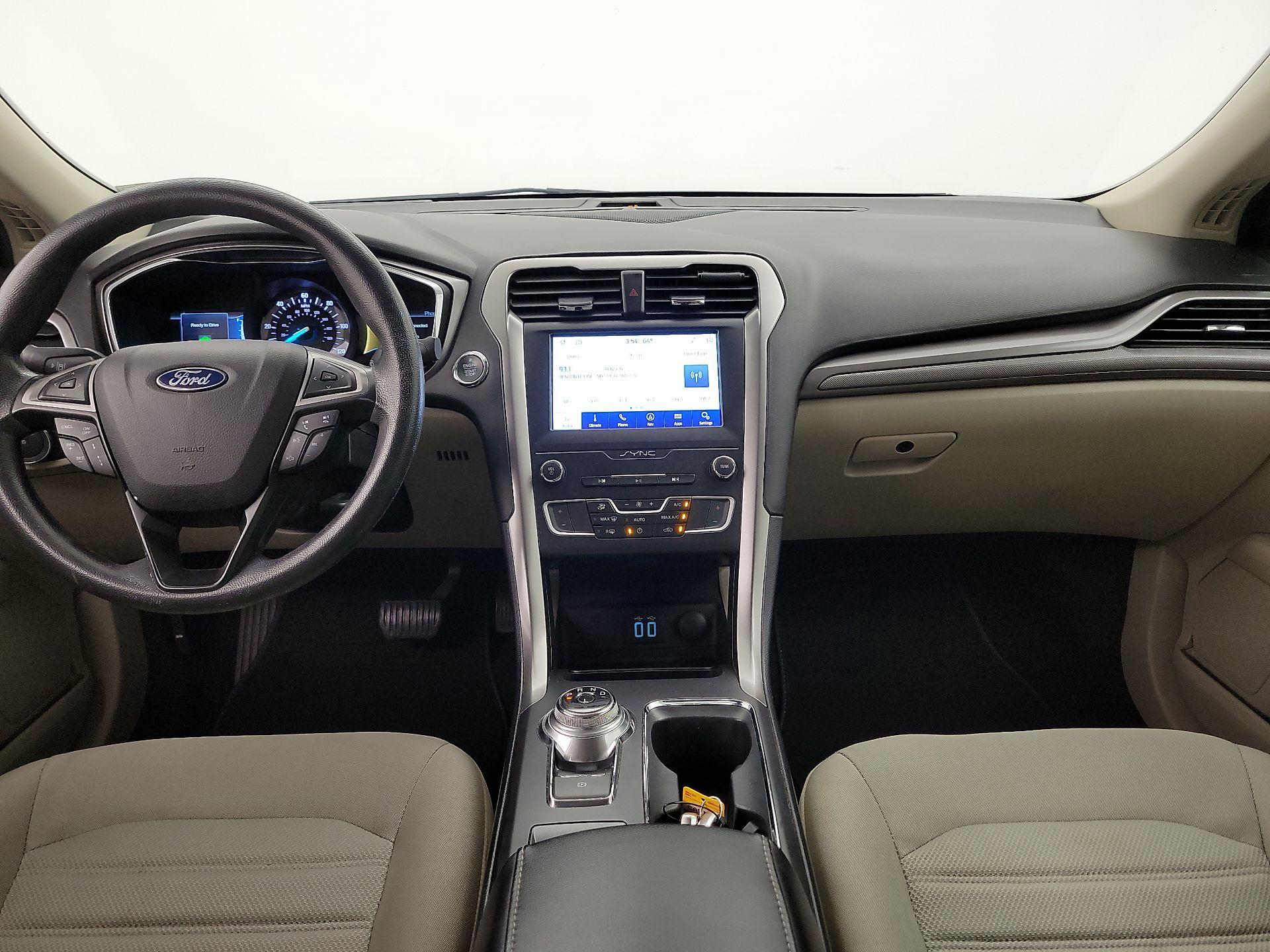 Thumbnail: 2020 Ford Fusion - 9