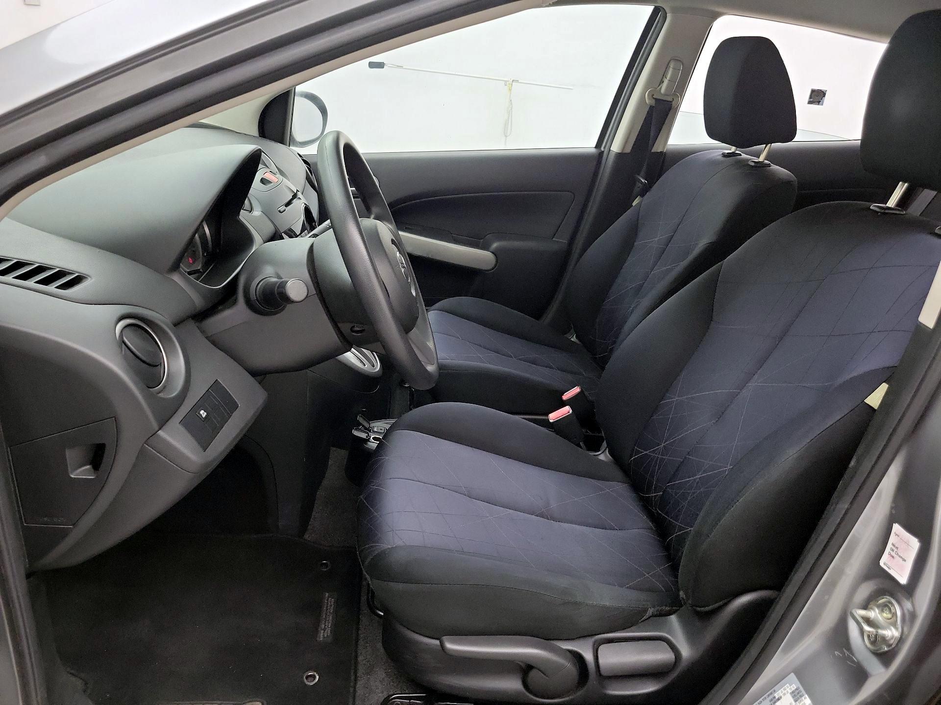 Thumbnail: 2014 Mazda Mazda2 - 11