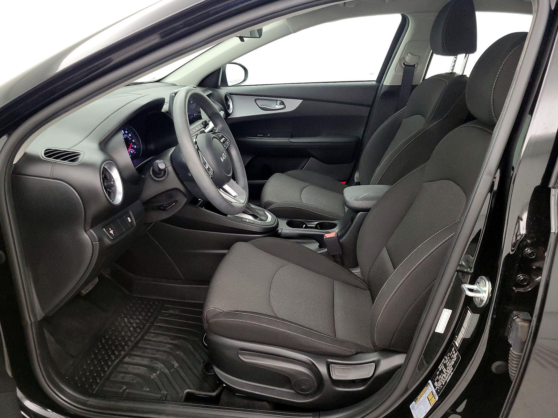 Thumbnail: 2023 Kia Forte - 11