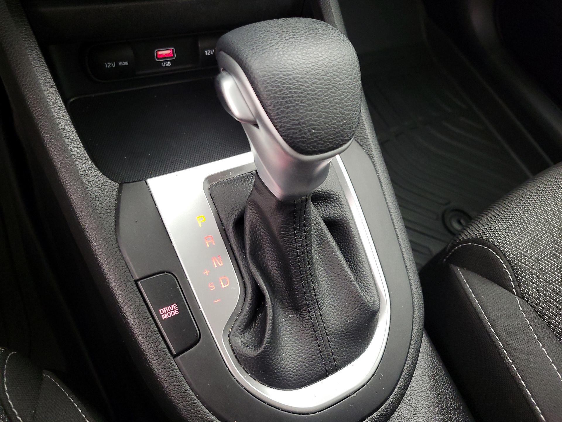 Thumbnail: 2023 Kia Forte - 17