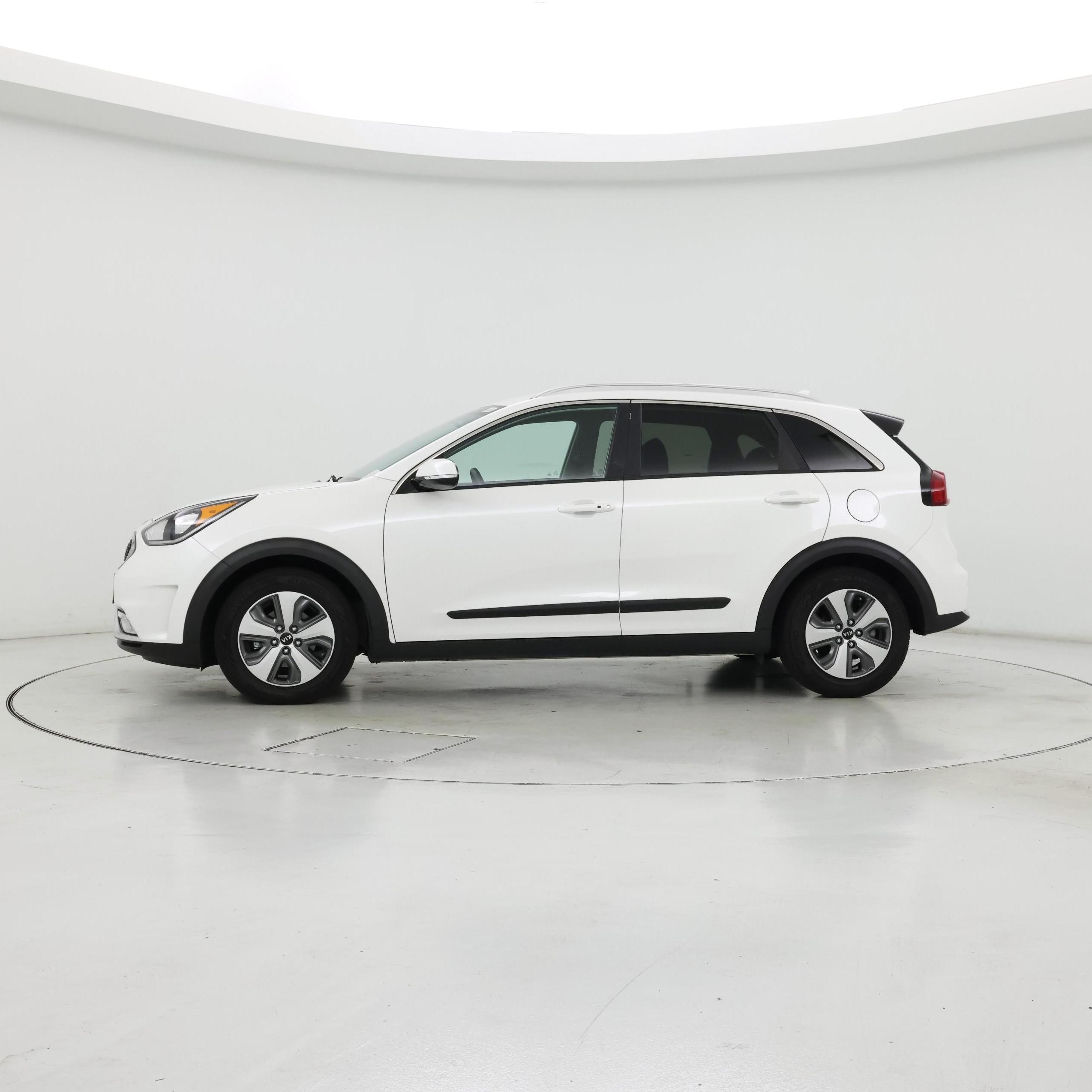 Thumbnail: 2019 Kia Niro - 3