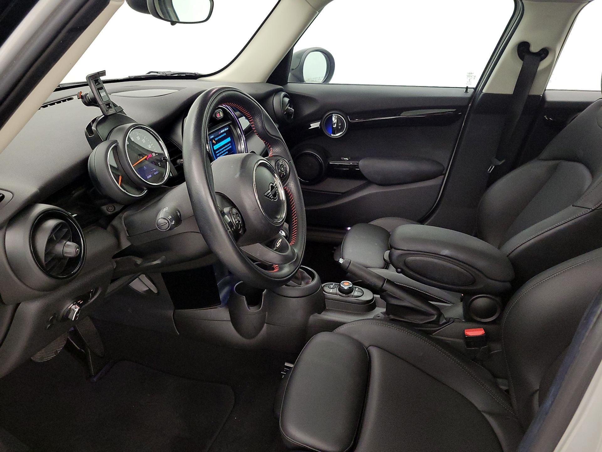Thumbnail: 2019 MINI Cooper Hardtop - 11