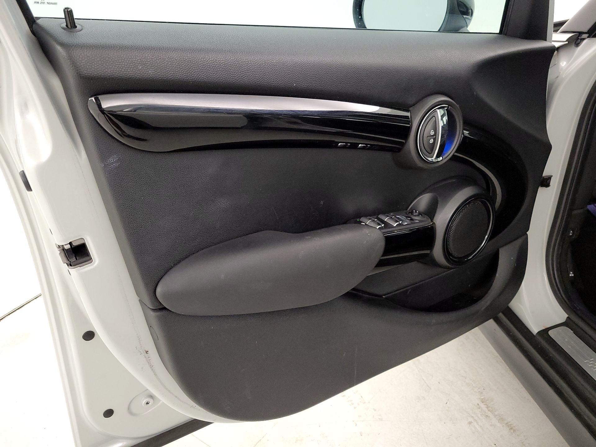 Thumbnail: 2019 MINI Cooper Hardtop - 12