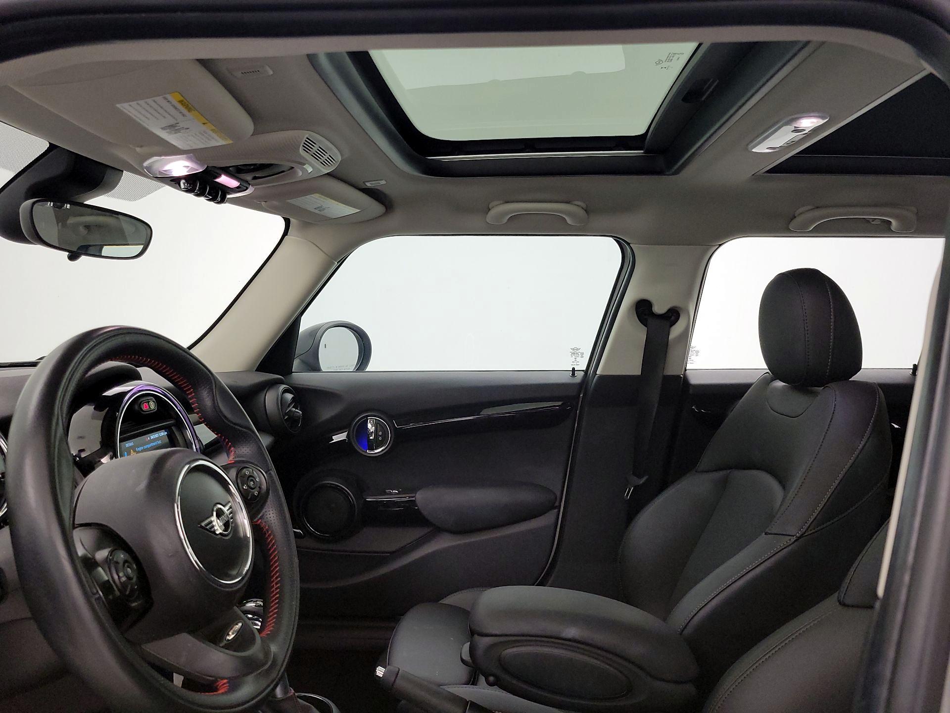Thumbnail: 2019 MINI Cooper Hardtop - 19