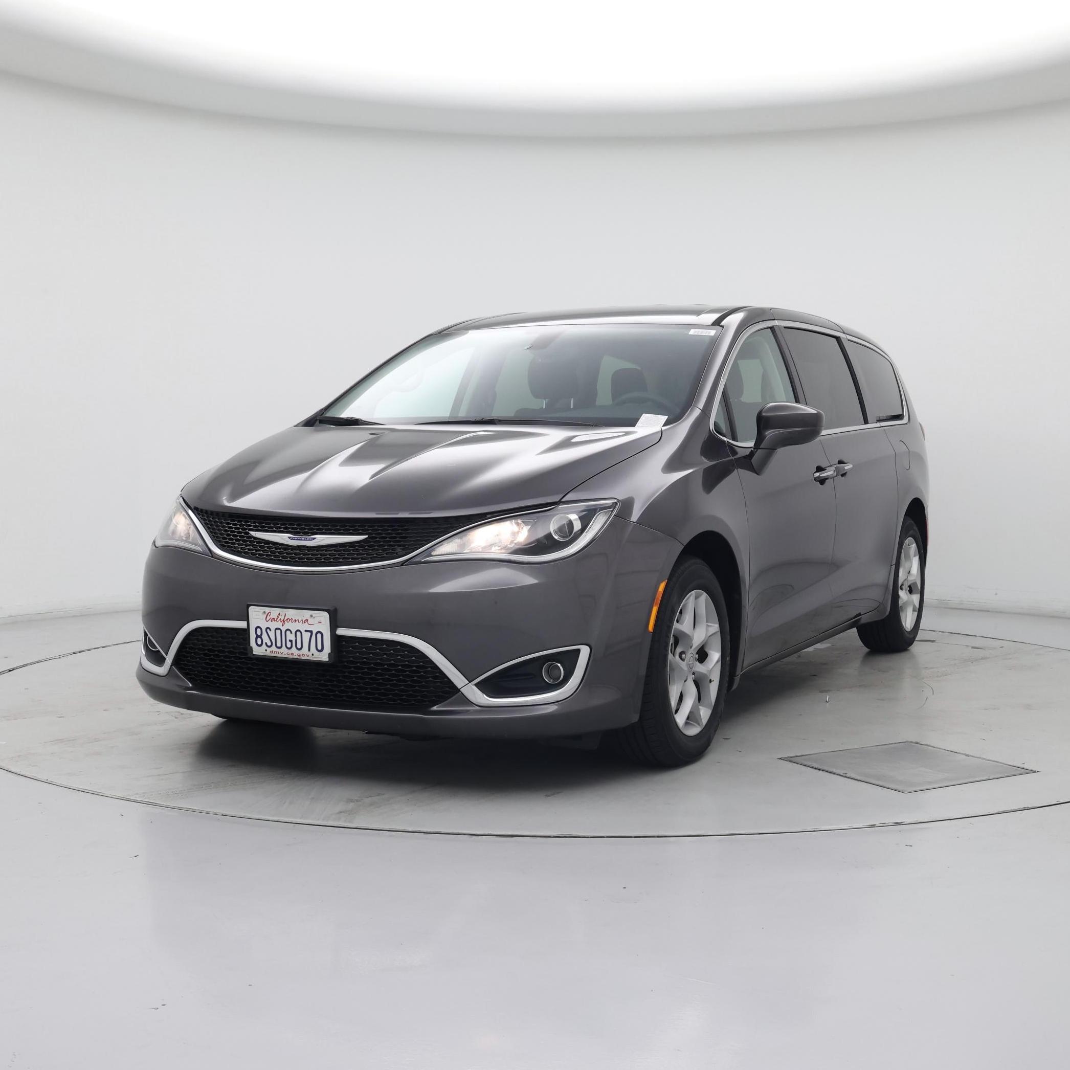 Thumbnail: 2020 Chrysler Pacifica - 4