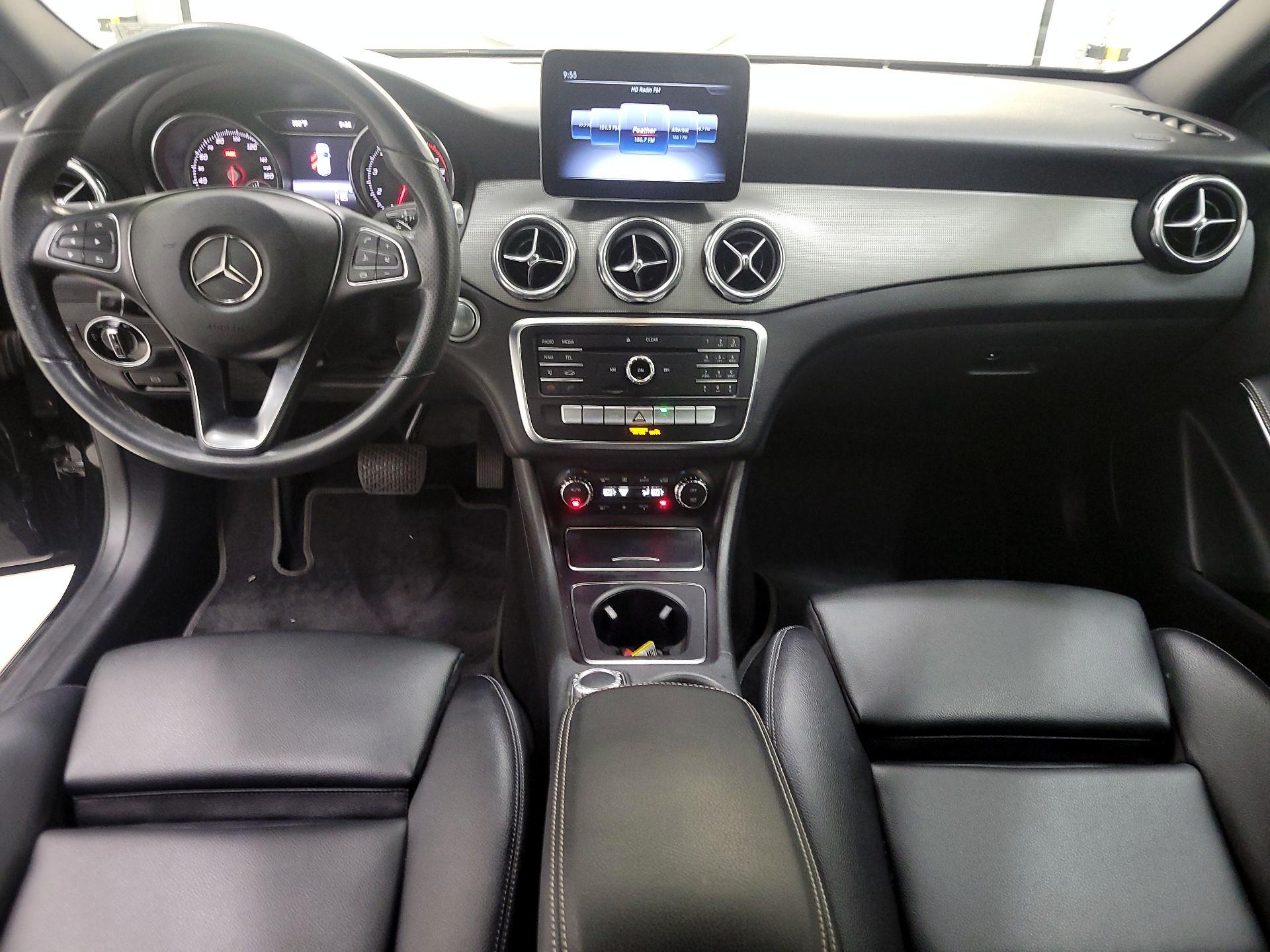 Thumbnail: 2020 Mercedes-Benz GLA - 9
