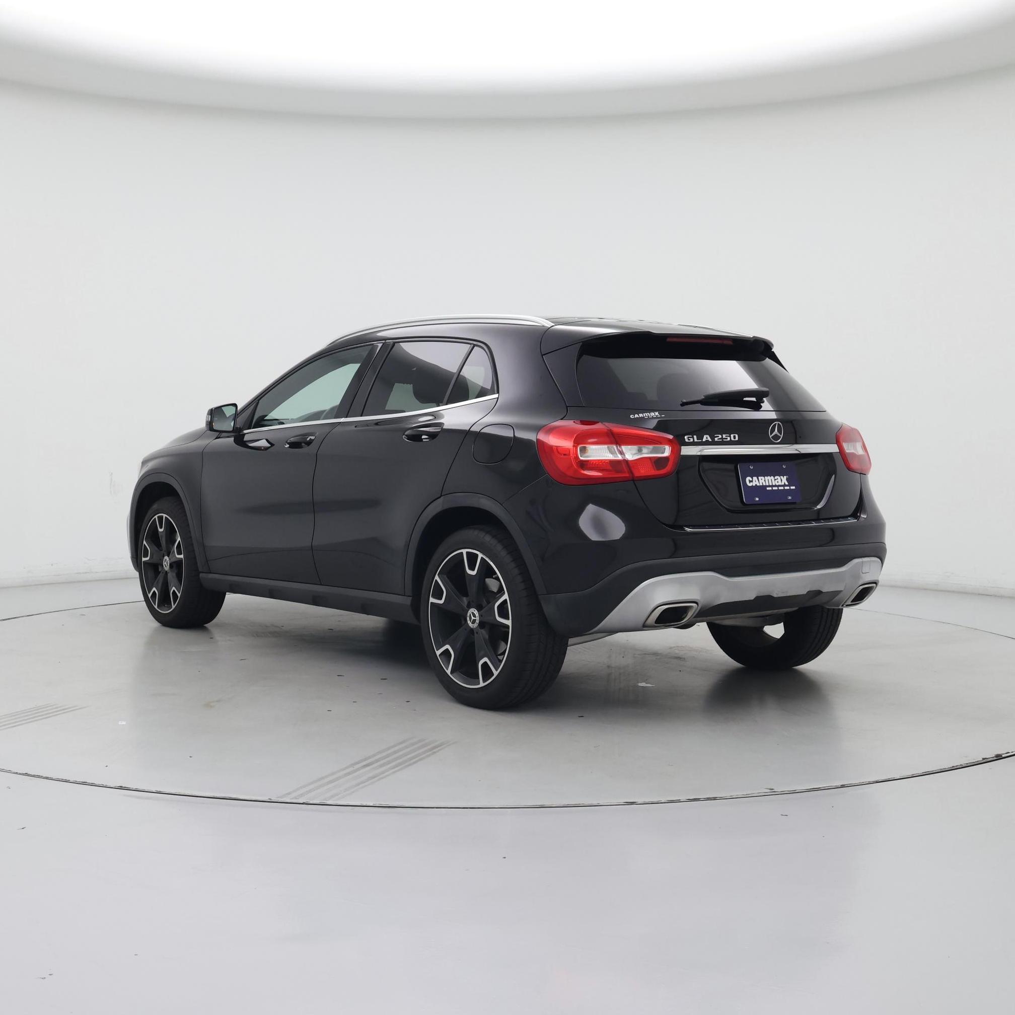 Thumbnail: 2020 Mercedes-Benz GLA - 2