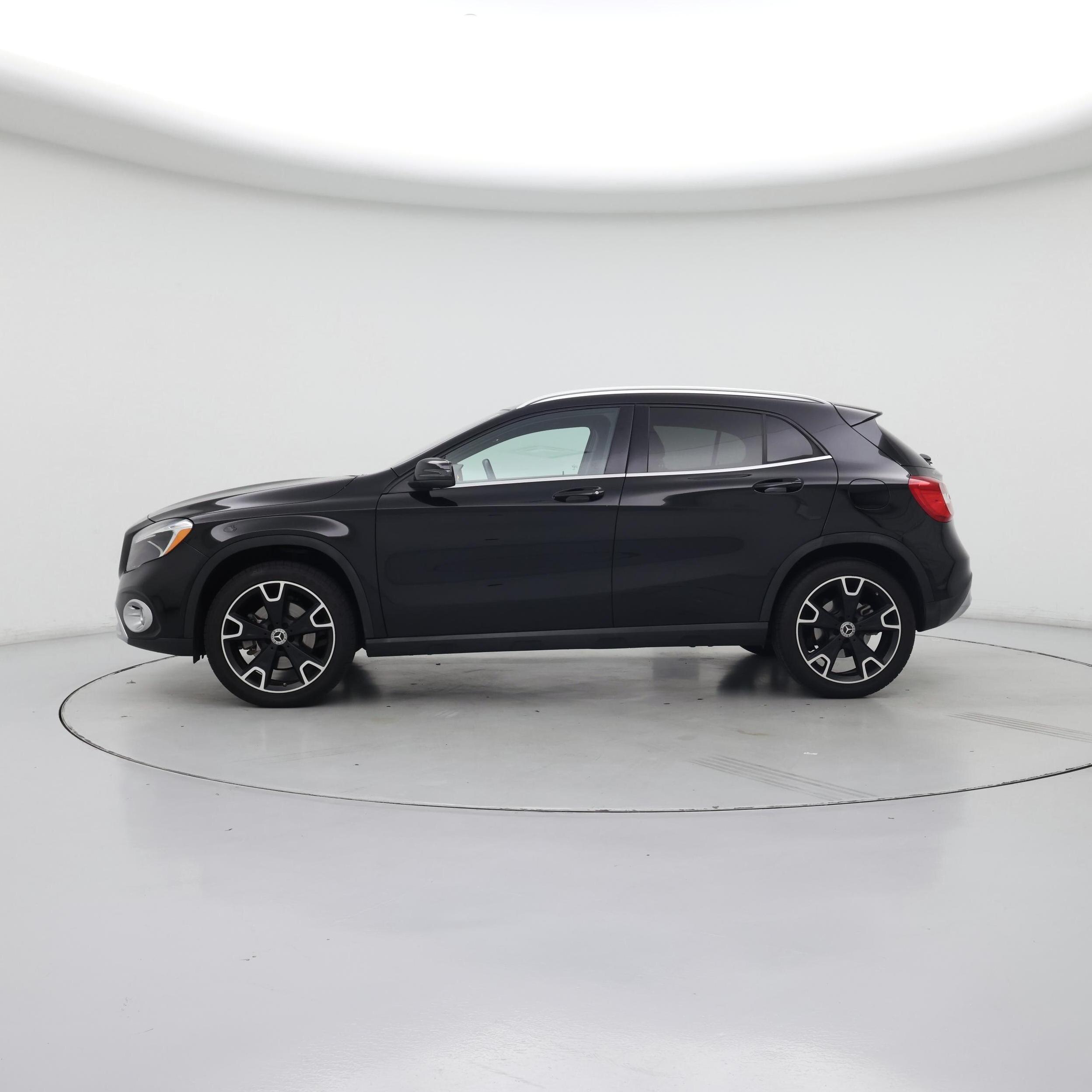 Thumbnail: 2020 Mercedes-Benz GLA - 3