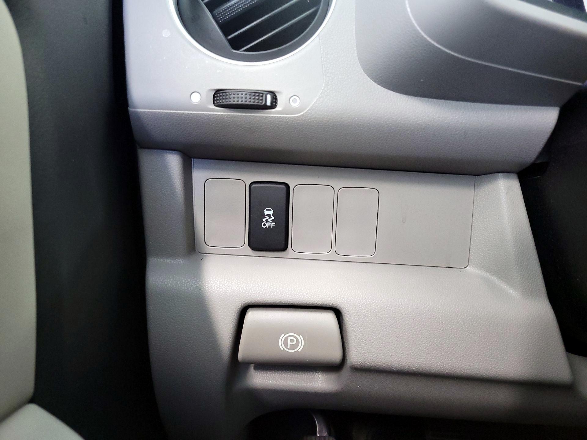 Thumbnail: 2015 Honda Pilot - 13