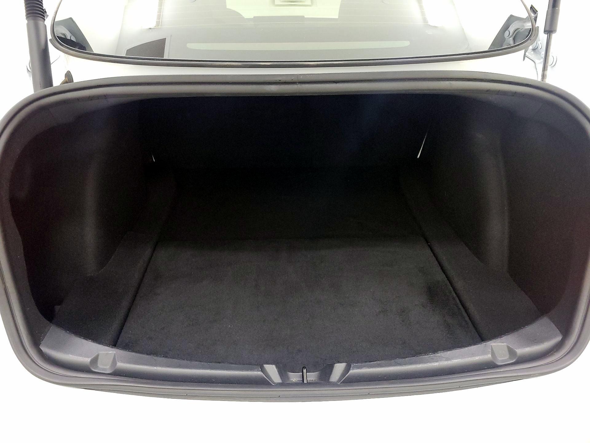 Thumbnail: 2023 Tesla Model 3 - 19