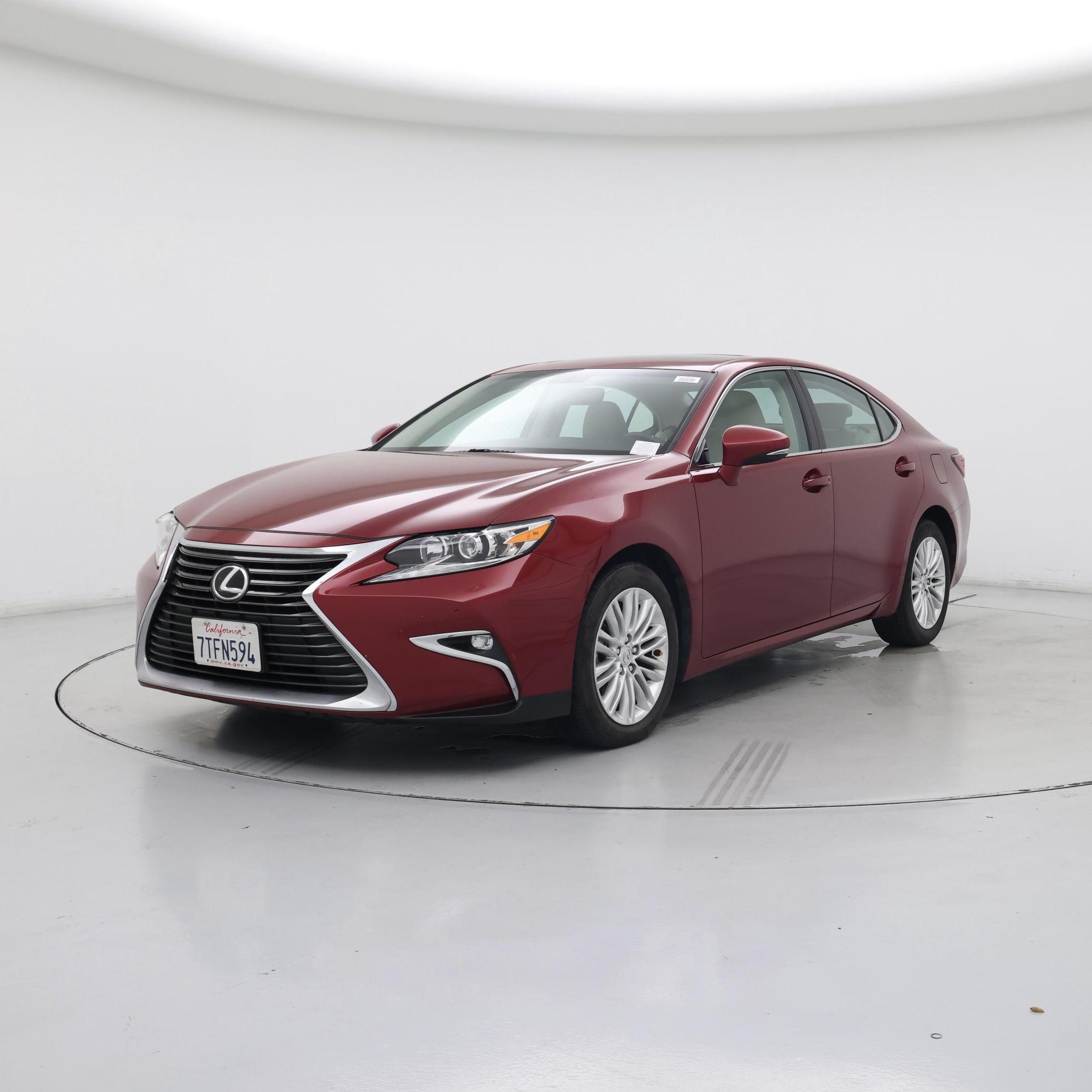Thumbnail: 2016 Lexus ES - 4