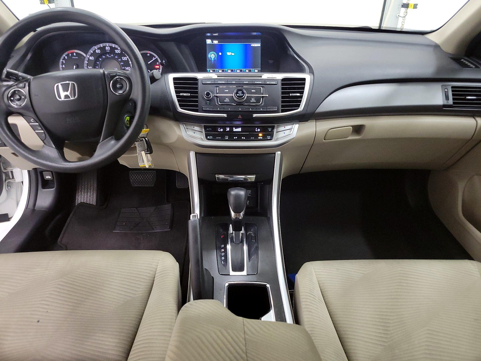 Thumbnail: 2015 Honda Accord - 9